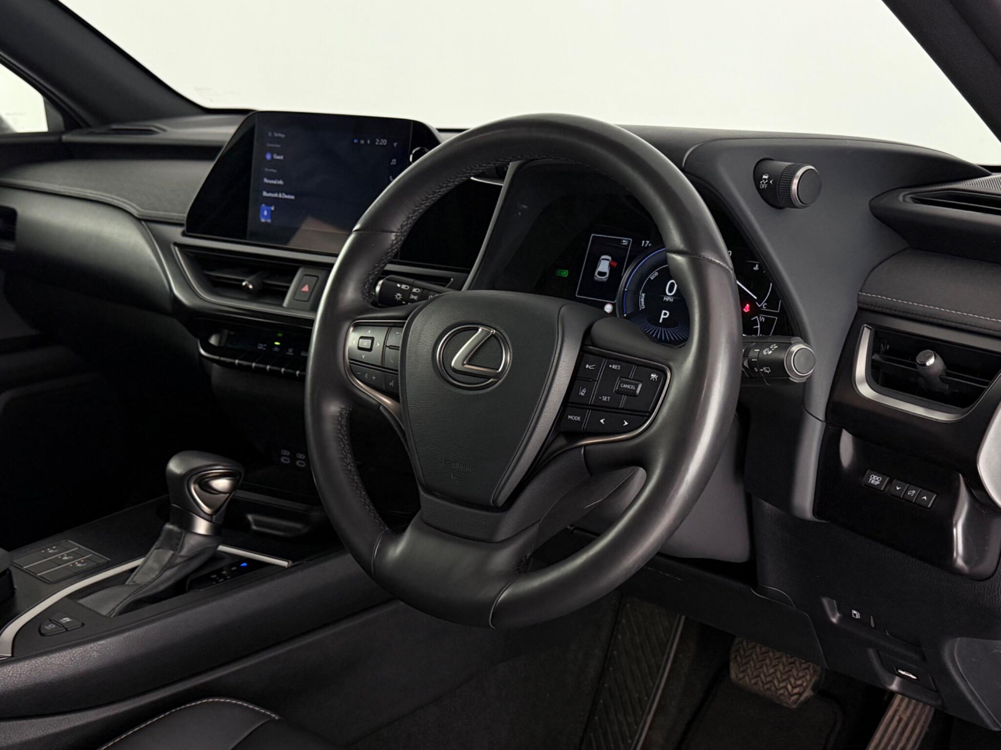 Lexus Ux view 3