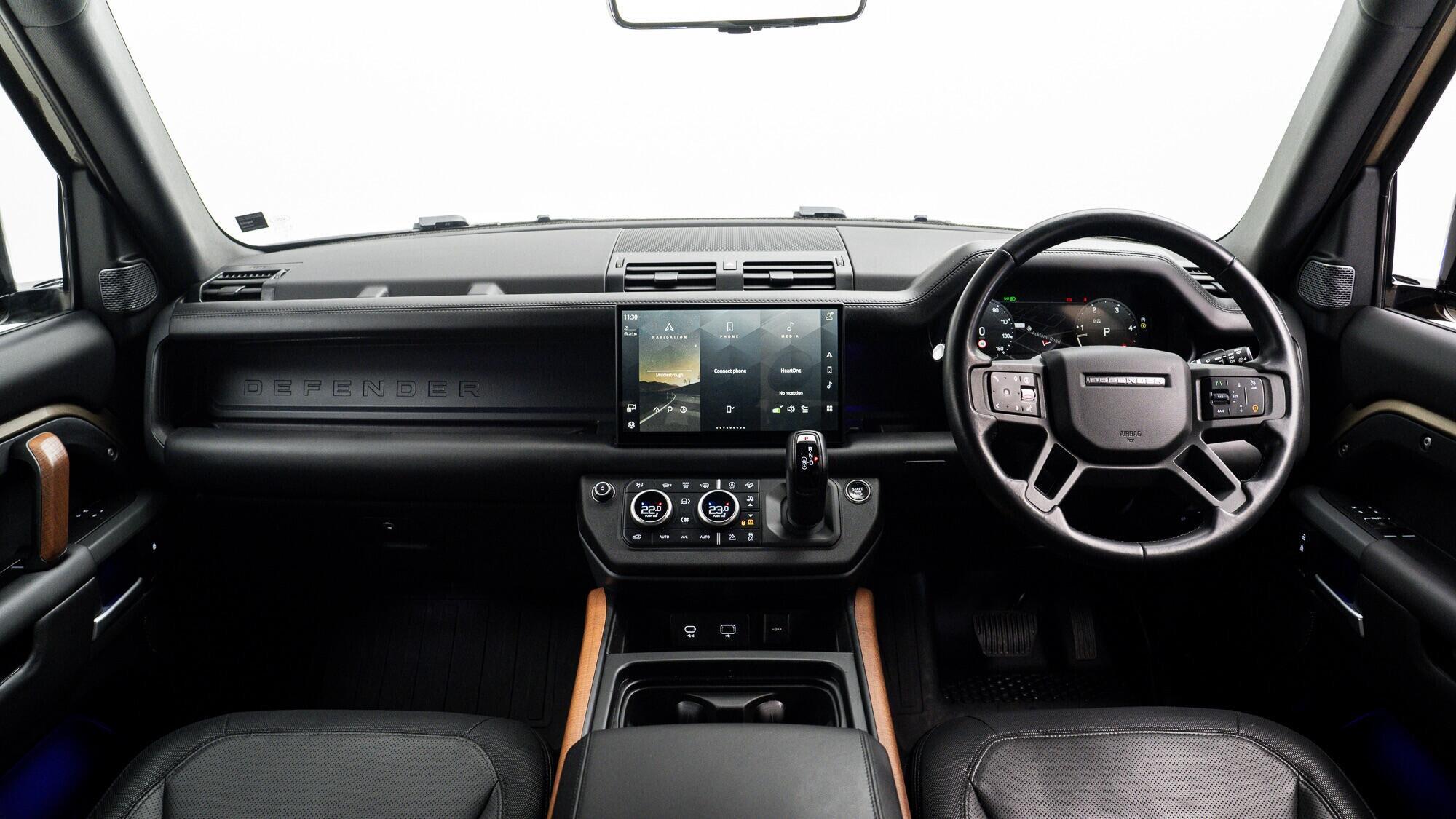 Land Rover Defender view 5
