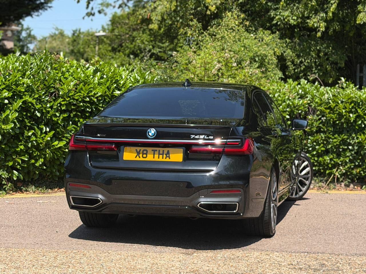 BMW 7 Series view 86