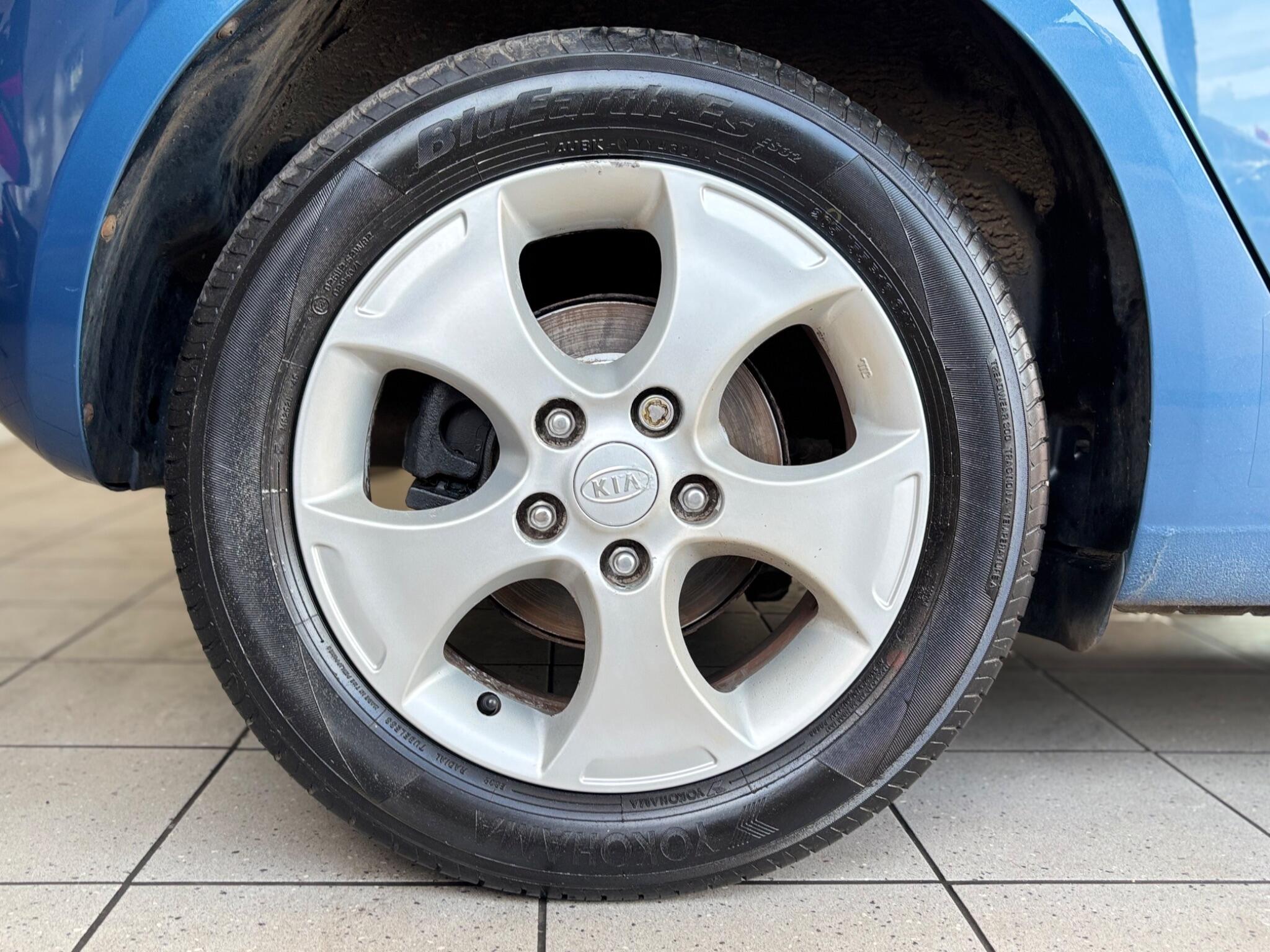 Kia Venga view 17