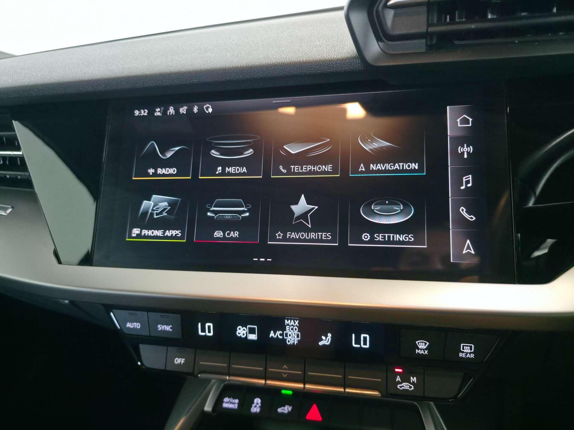 Audi A3 view 34