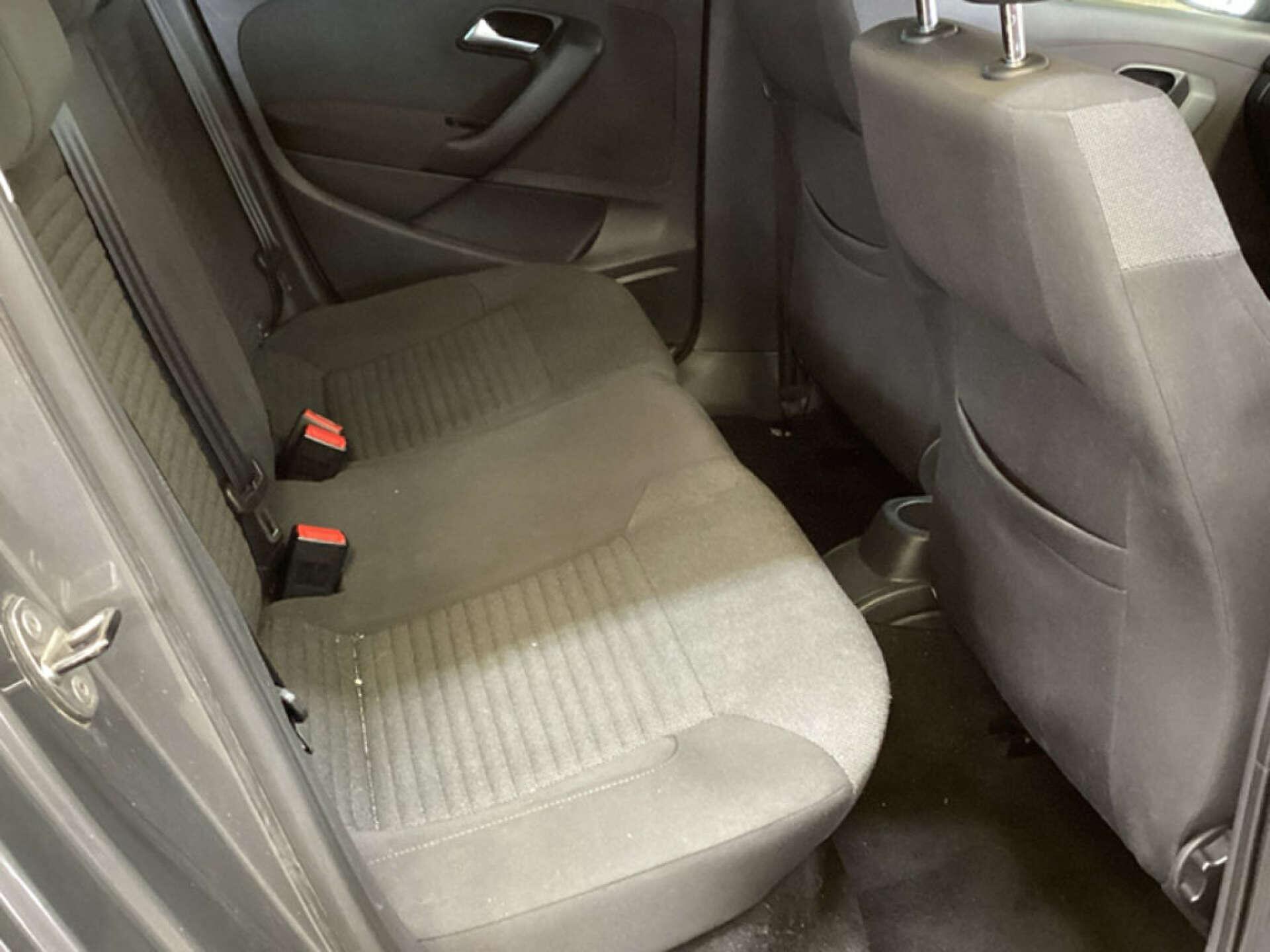 Volkswagen Polo view 7