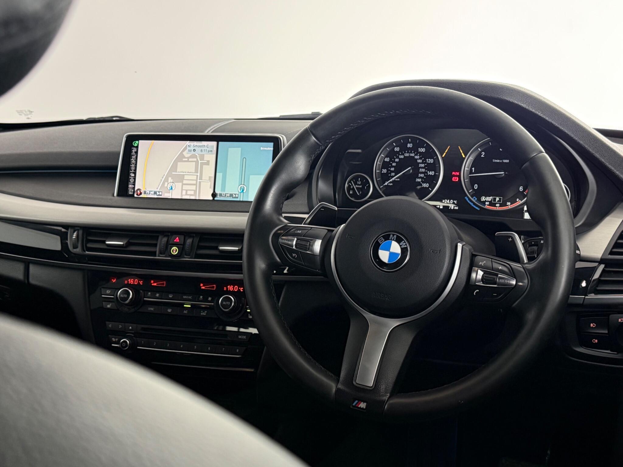 BMW X5 view 18