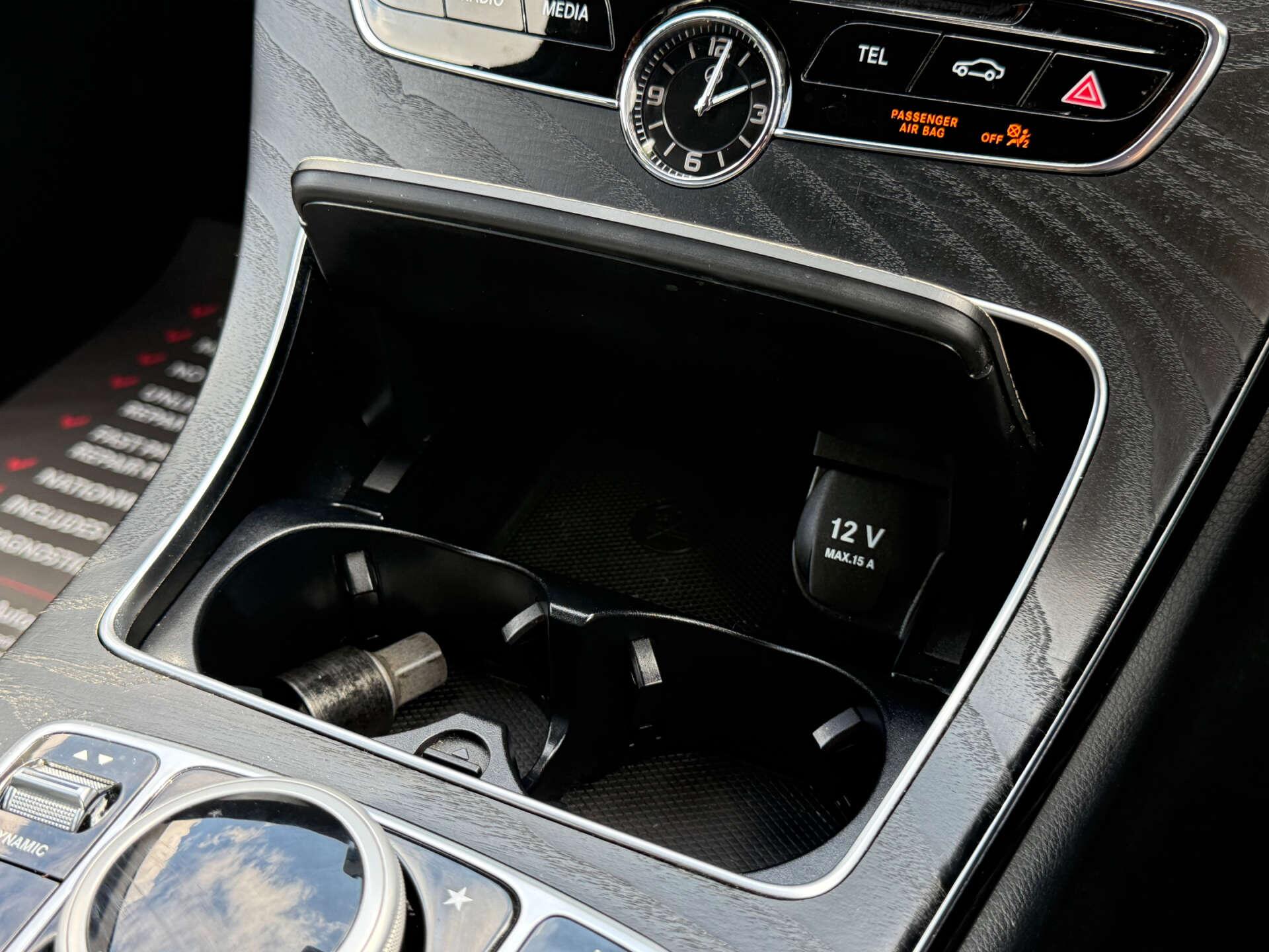 Mercedes-Benz C-Class view 60