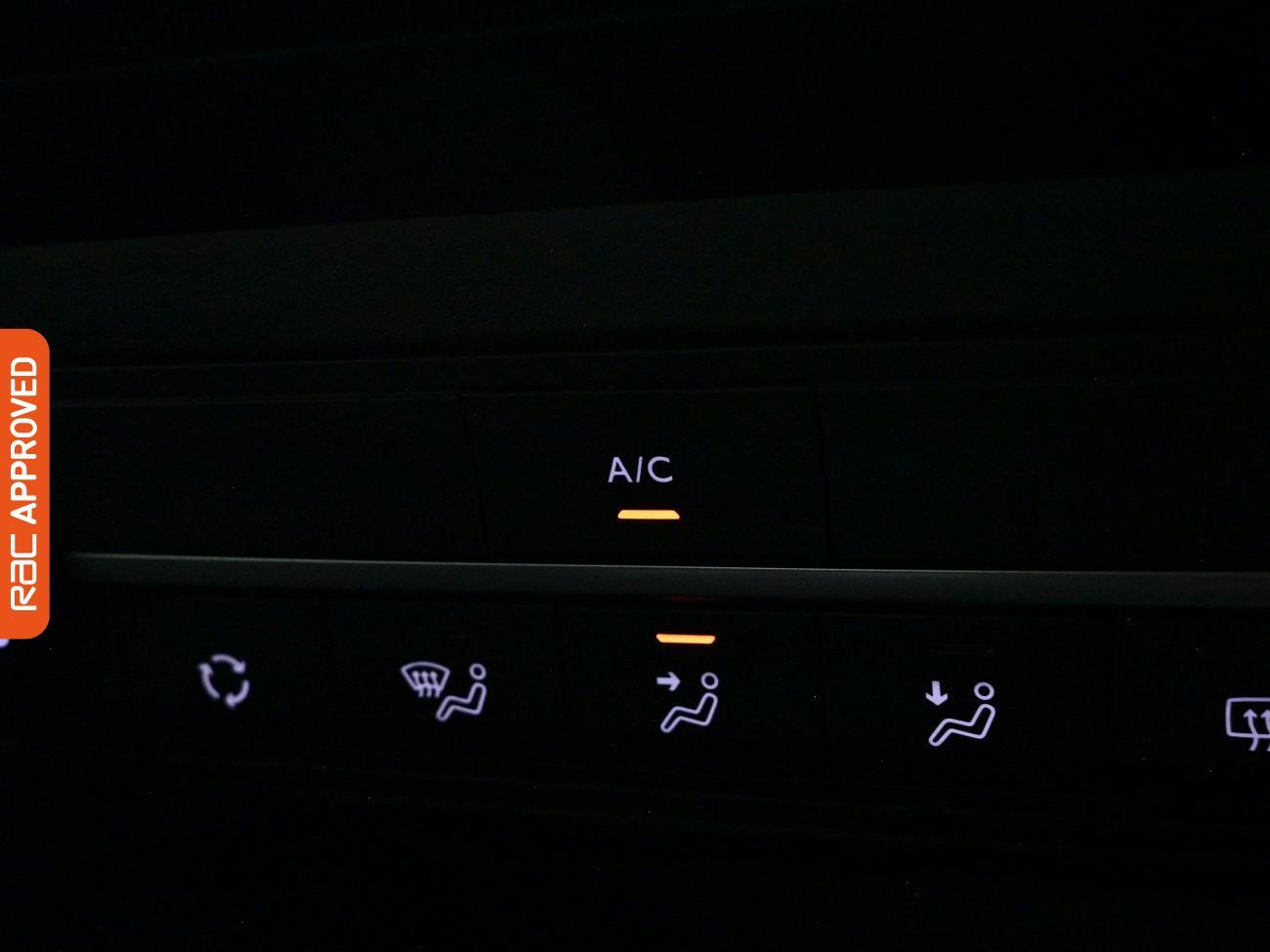 Peugeot E-Rifter view 16