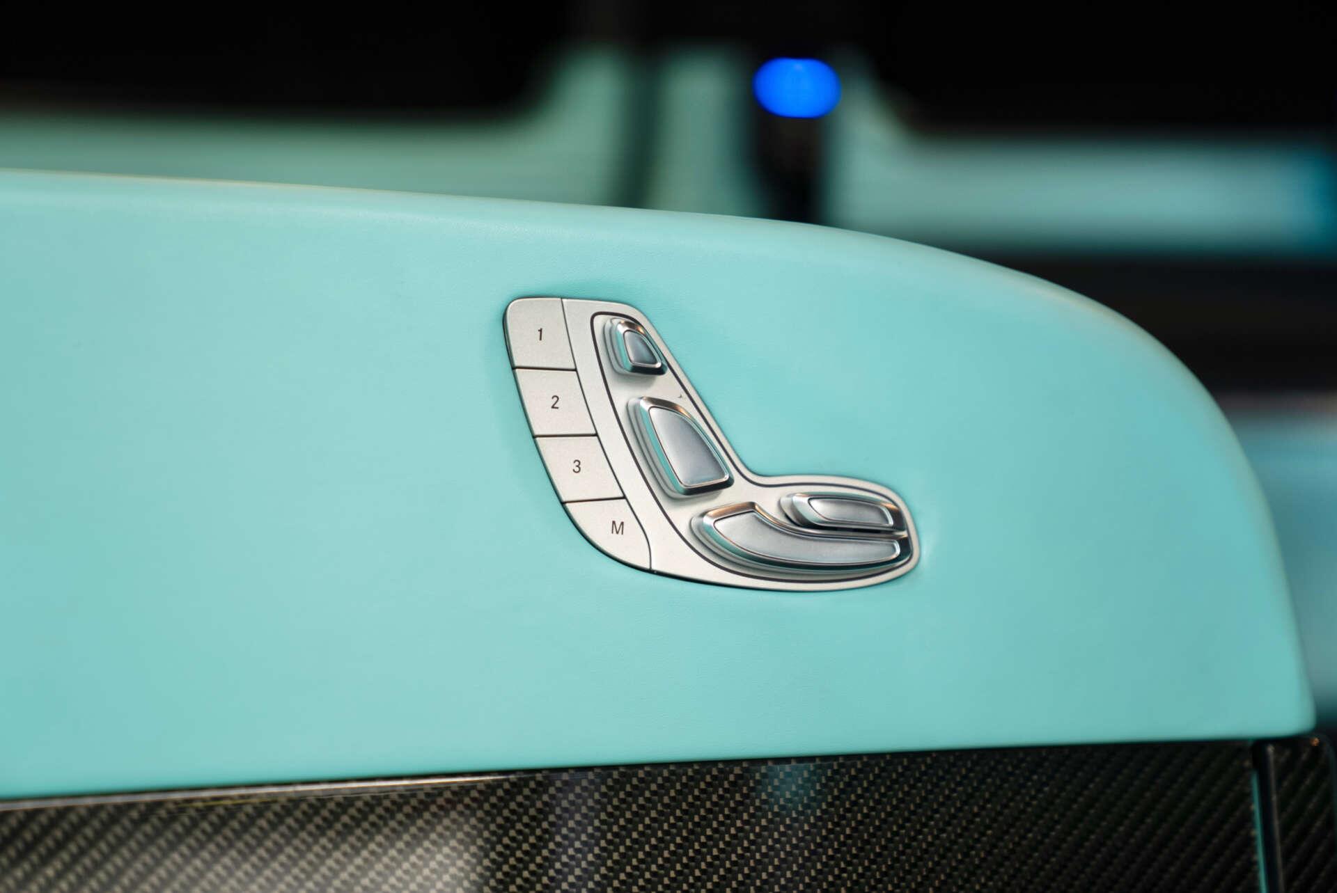 Mercedes-Benz V Class view 18