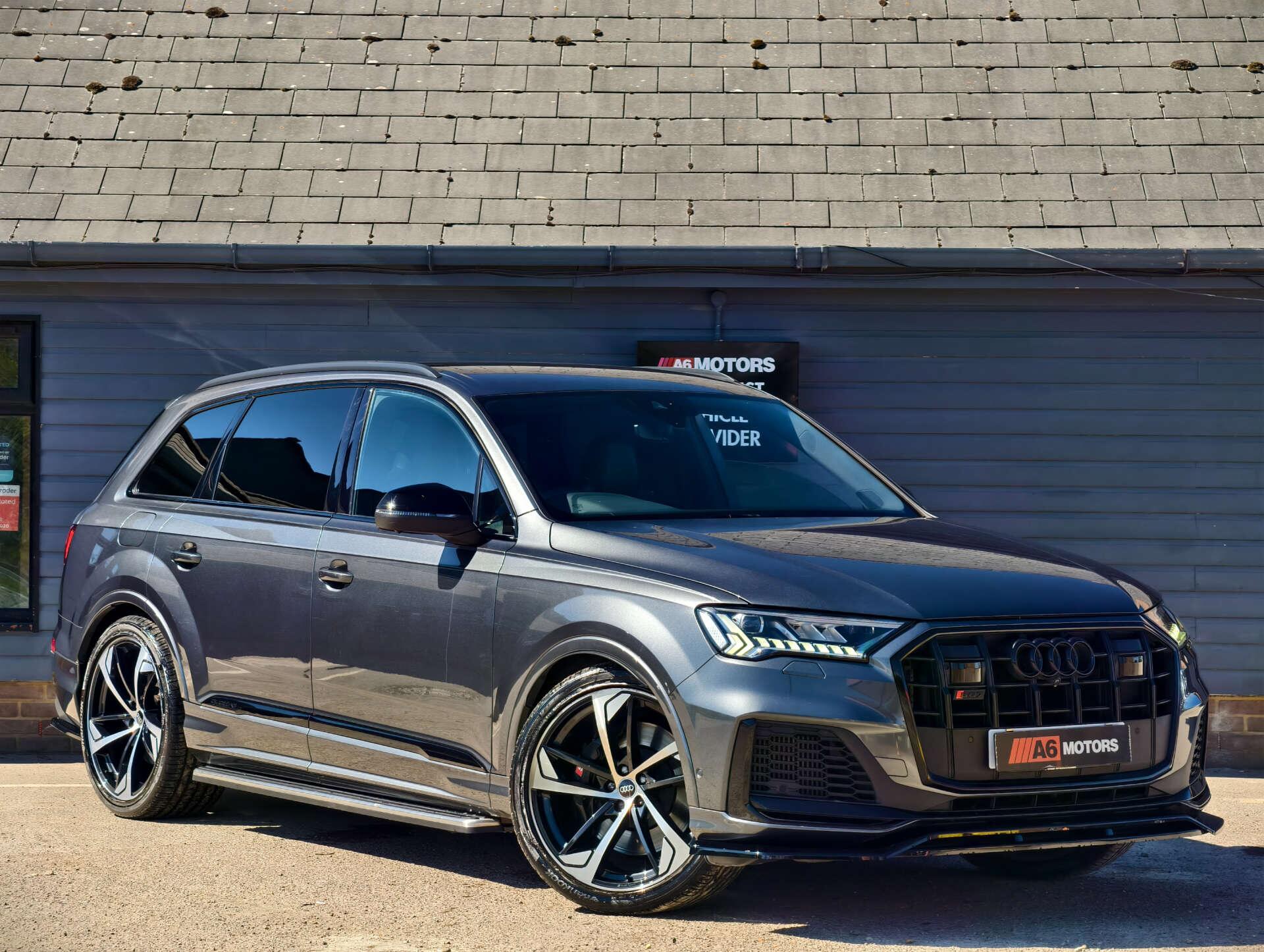 Audi SQ7 main image