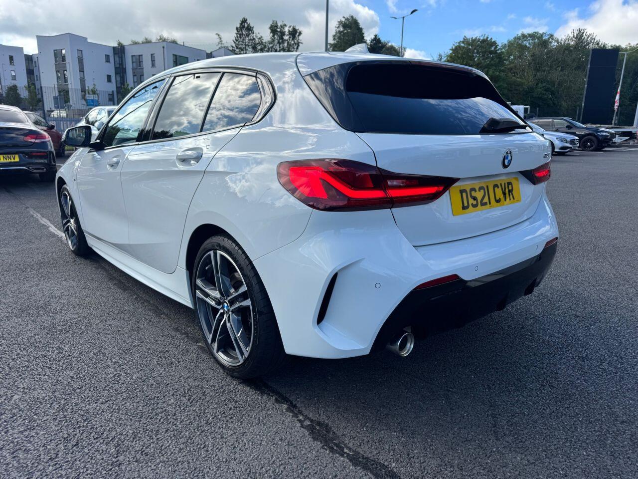 BMW 1 Series view 3