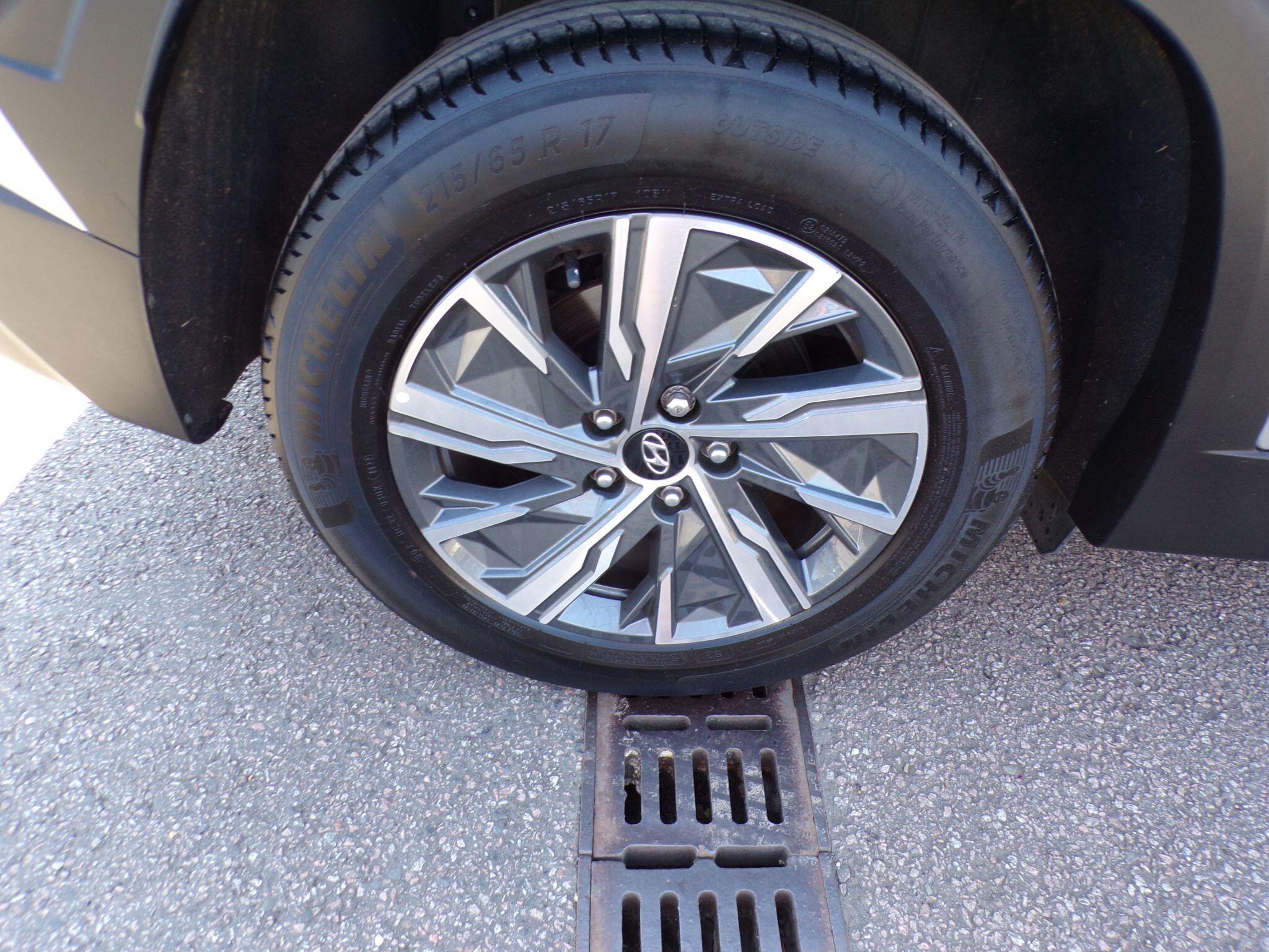 Hyundai Tucson view 10