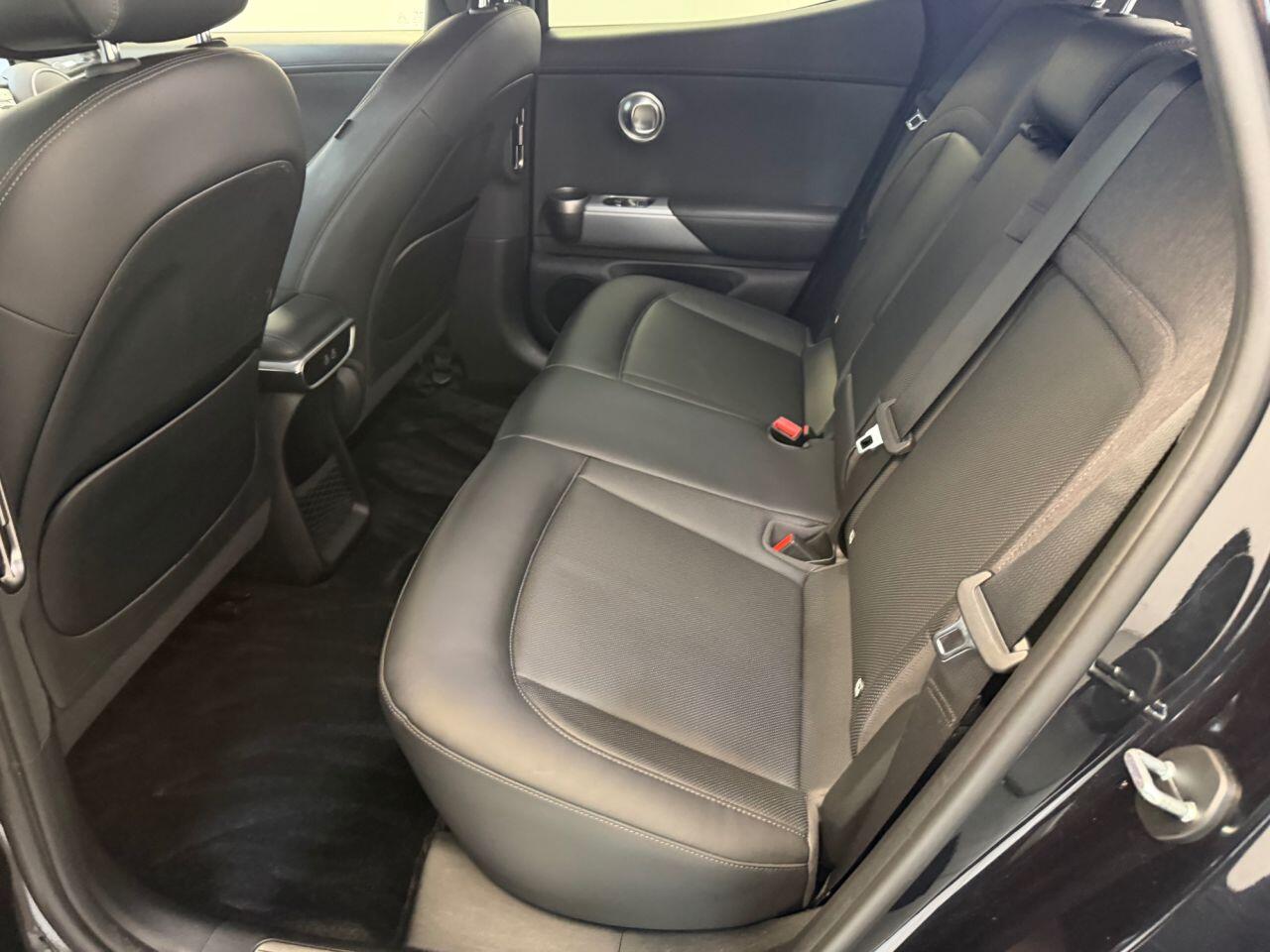 Genesis GV60 view 43