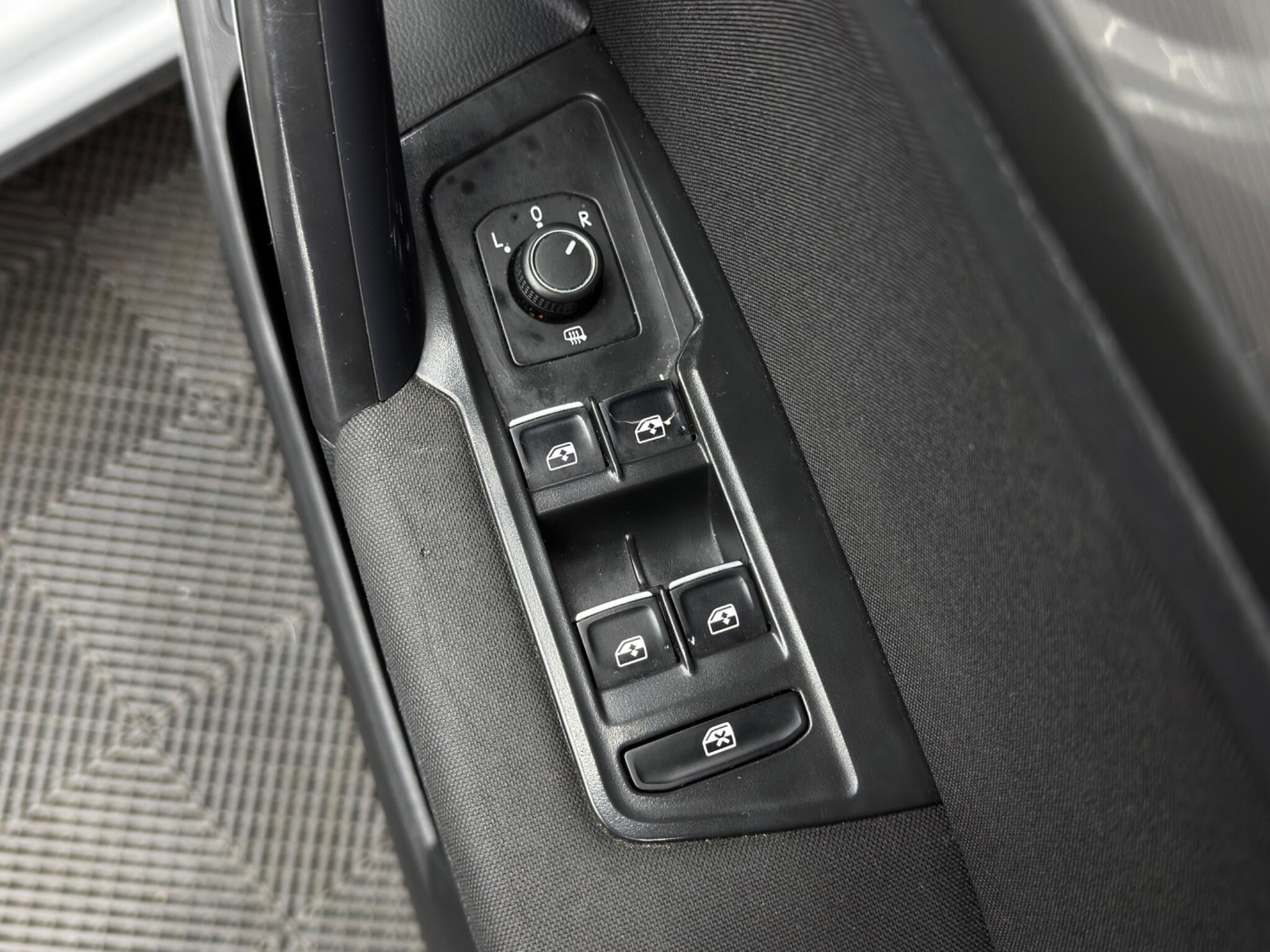 Volkswagen Tiguan Allspace view 43