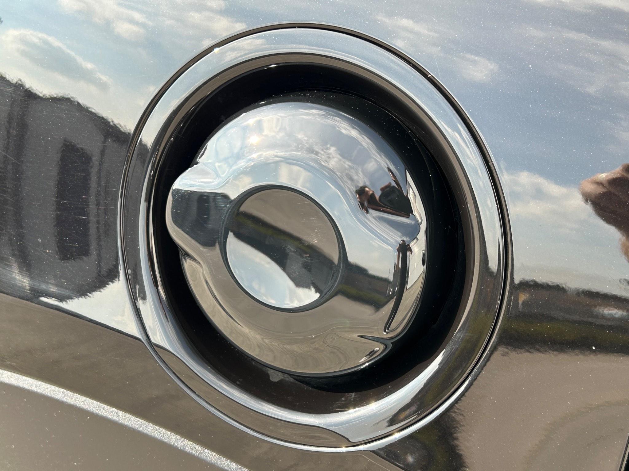 Mini Hatch view 14