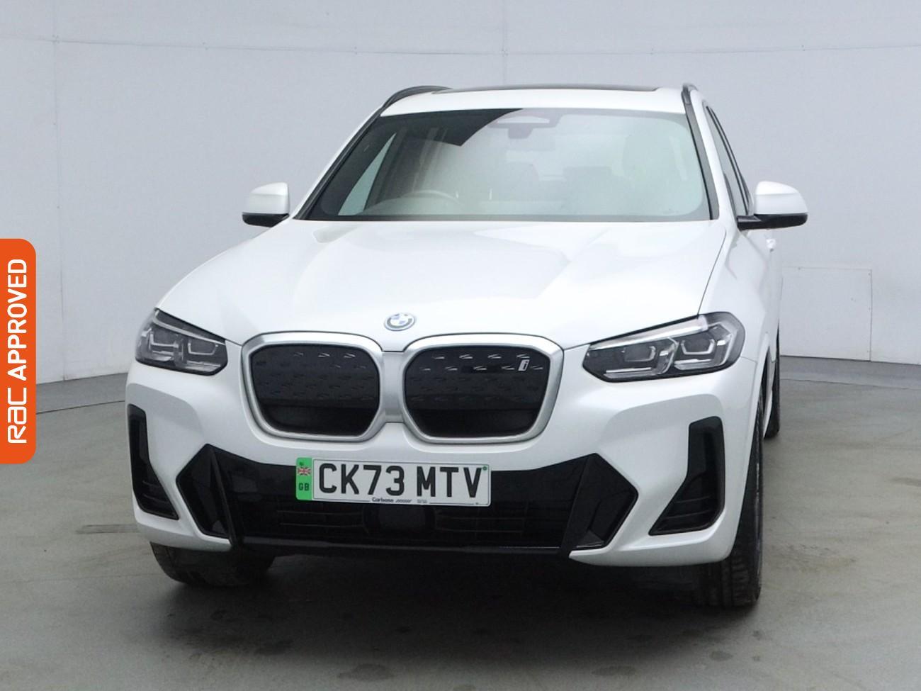 BMW iX3 view 8