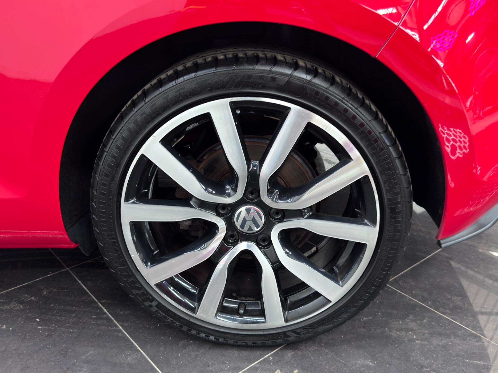 Volkswagen Golf view 57