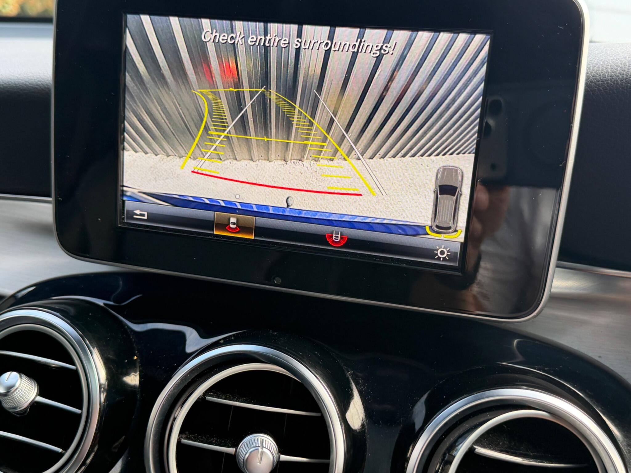 Mercedes-Benz GLC view 29