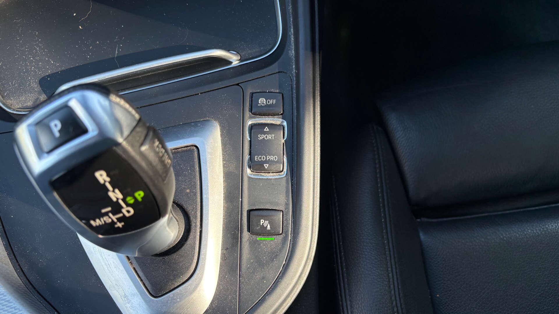 BMW 3 Series view 31