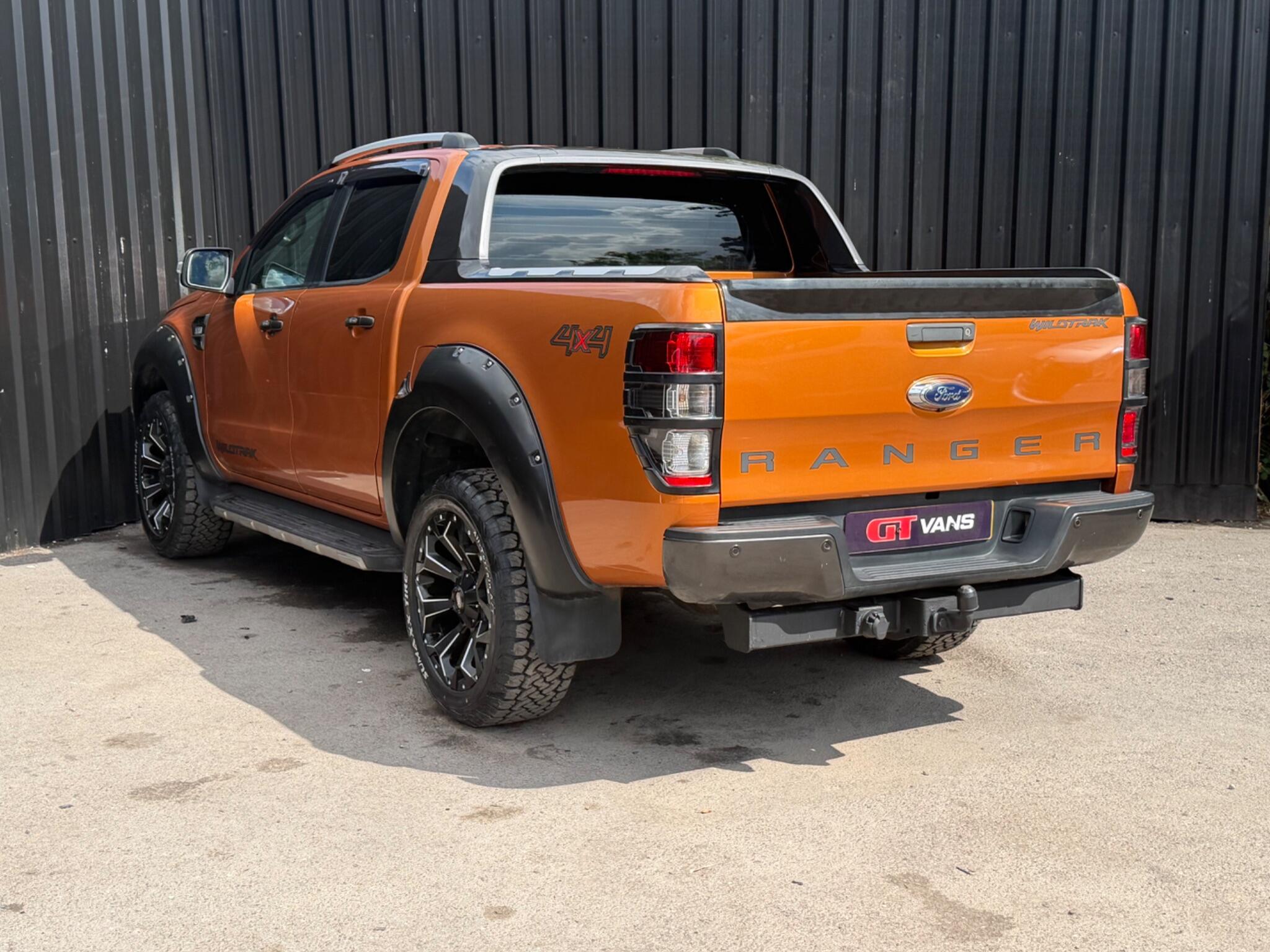 Ford Ranger view 3