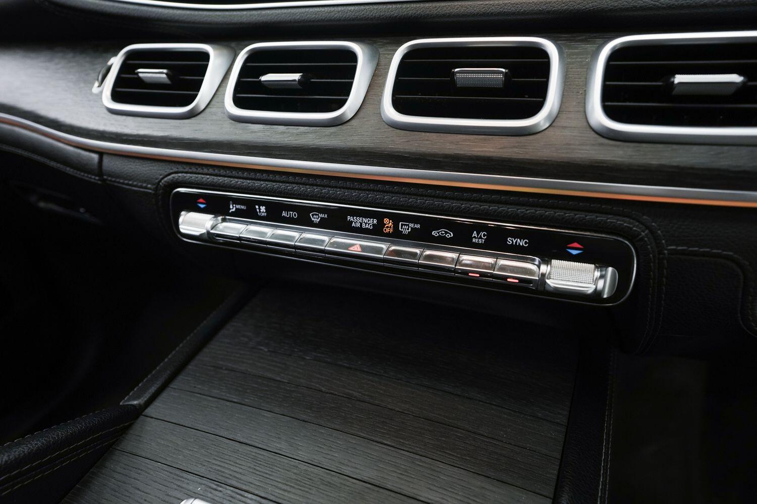 Mercedes-Benz Gle view 18