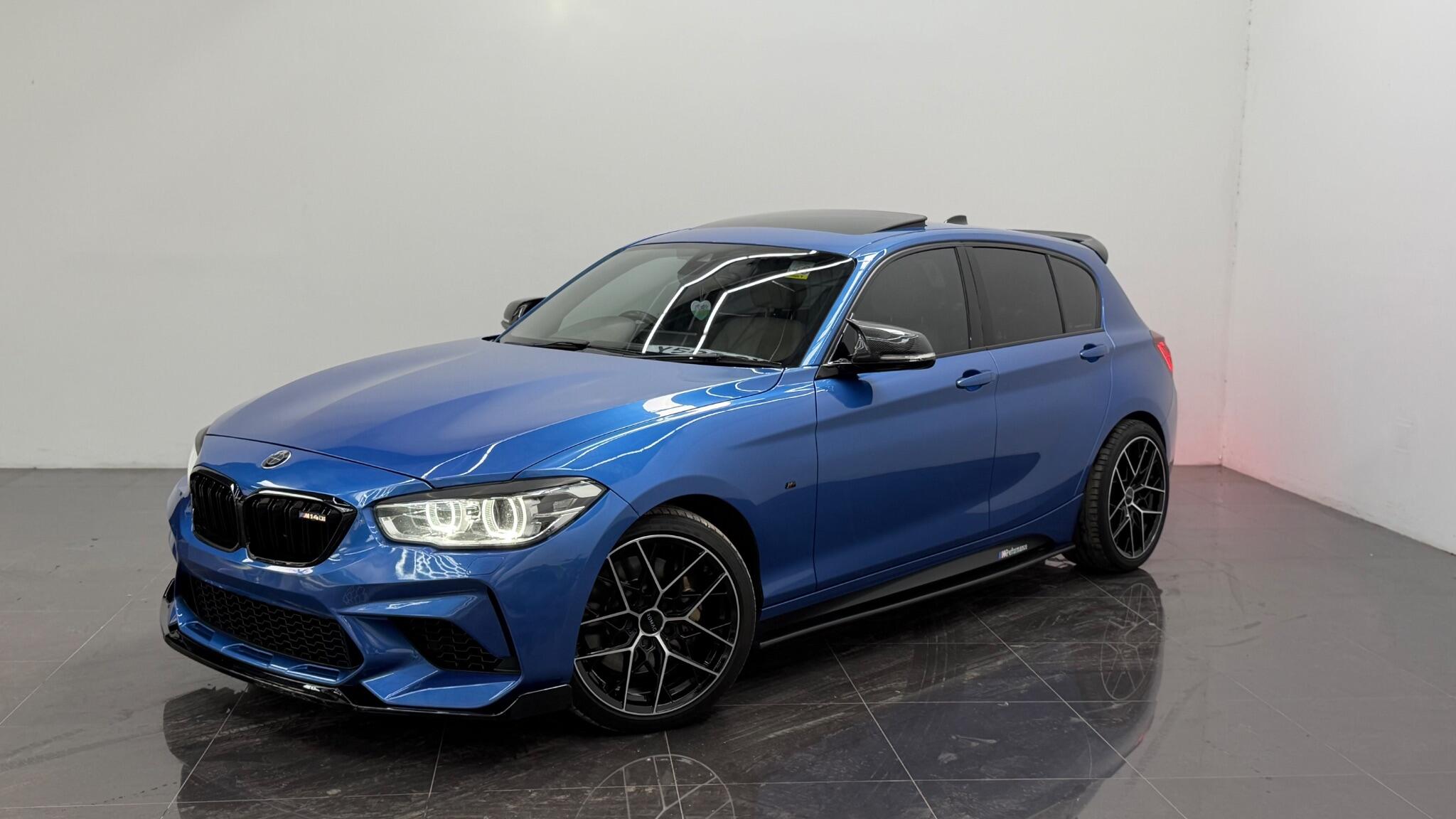BMW 1 Series view 24