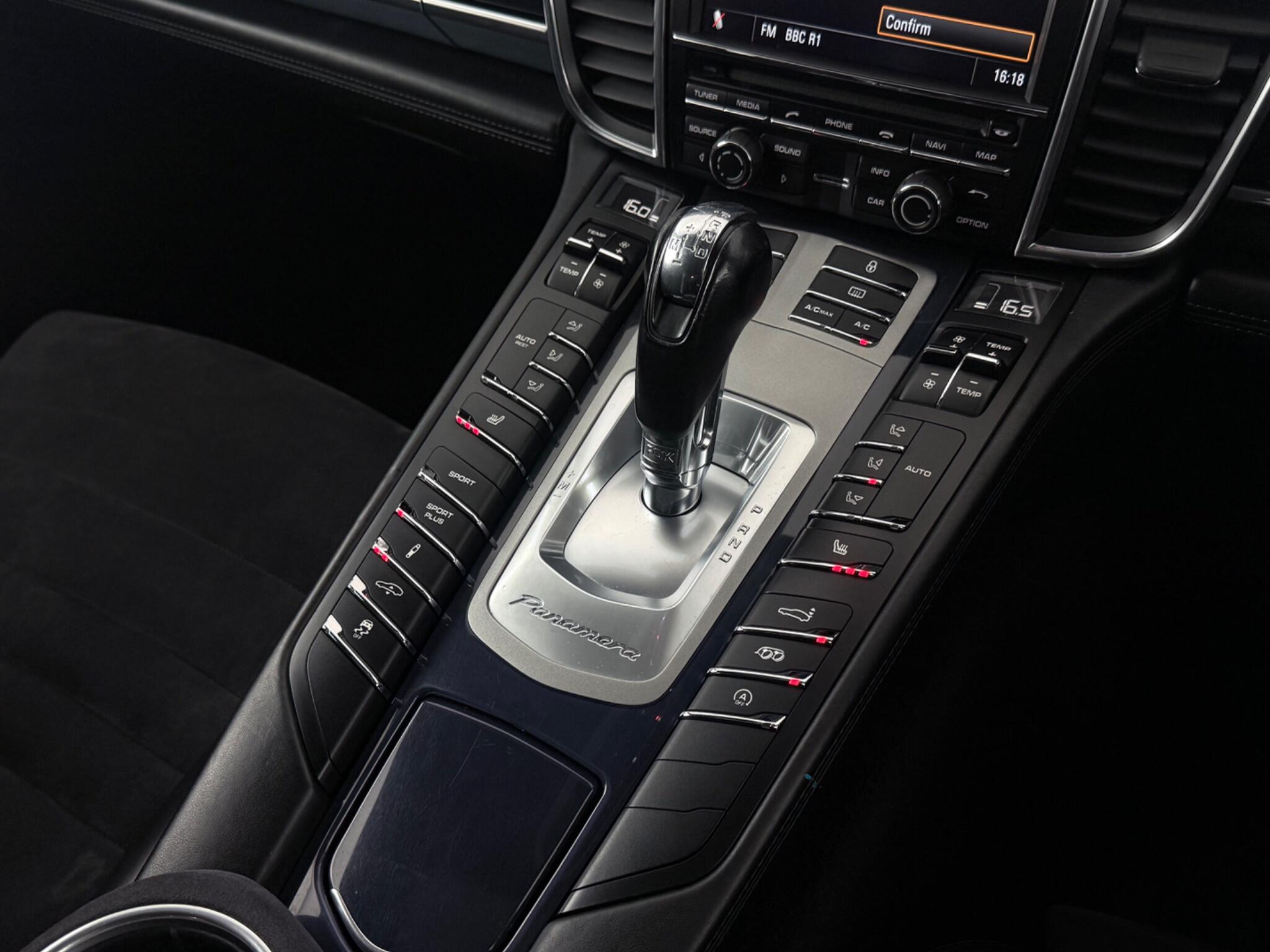 Porsche Panamera view 47