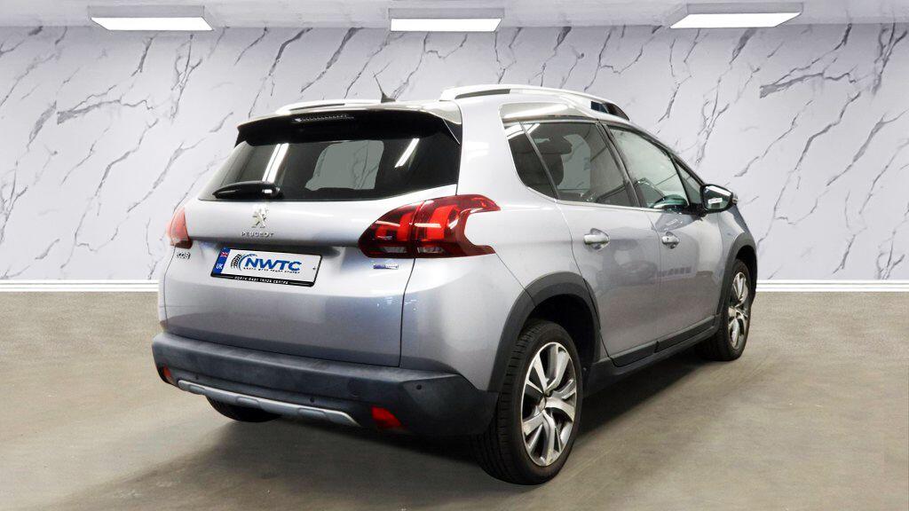 Peugeot 2008 view 7