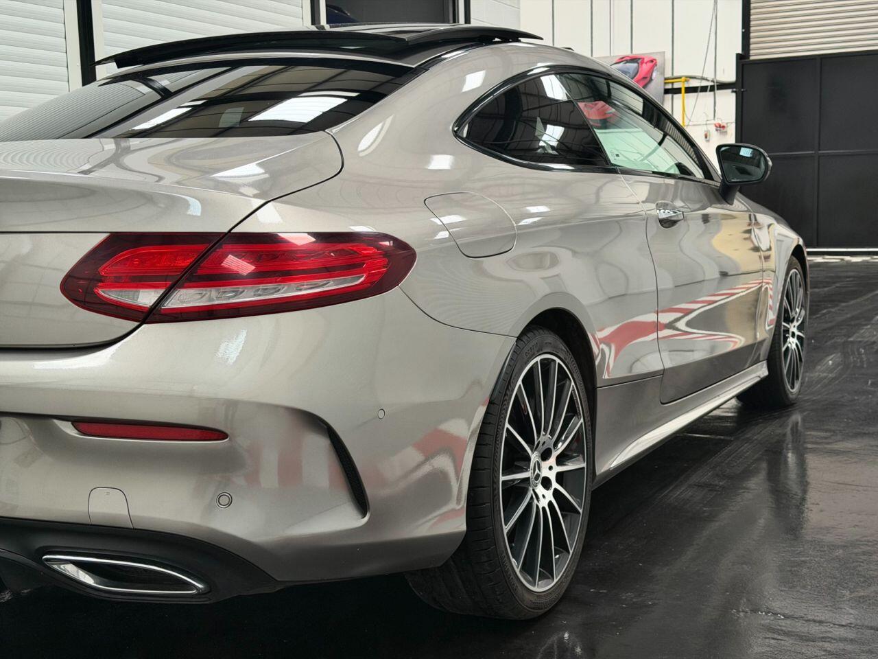 Mercedes-Benz C Class view 18