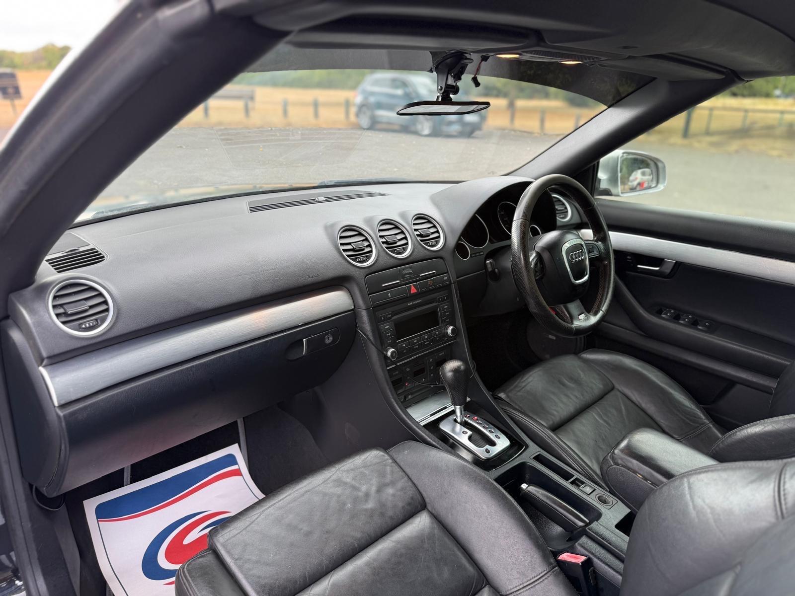 Audi A4 view 27