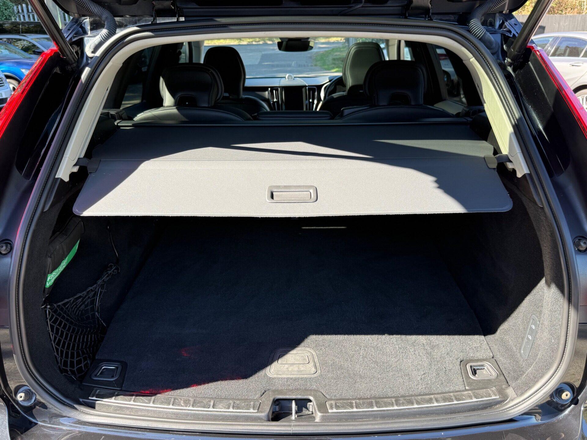 Volvo XC60 view 60