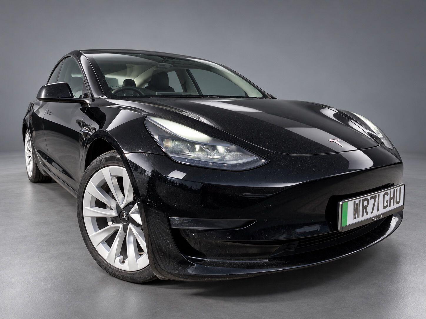 Tesla Model 3 view 5