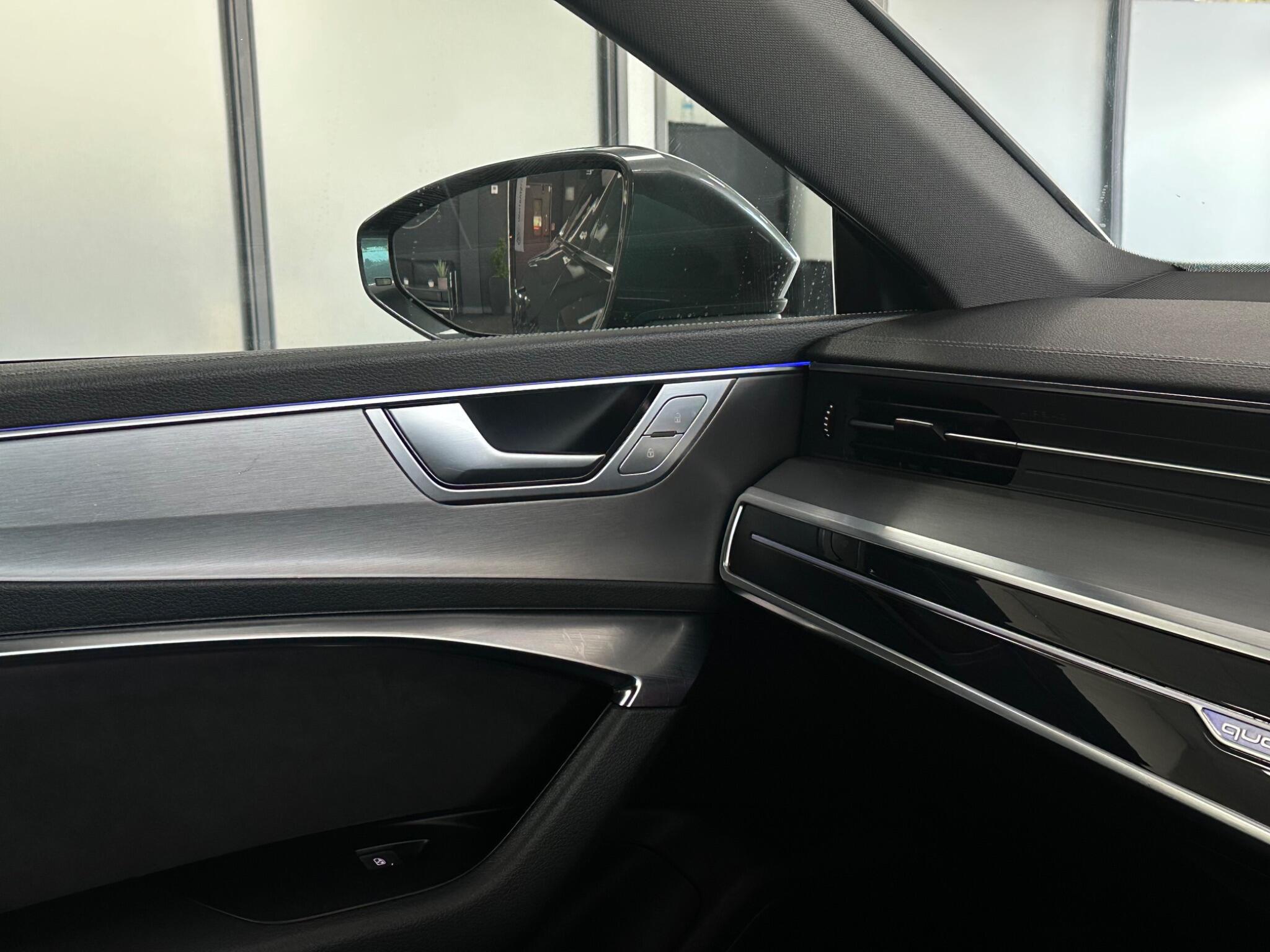 Audi A7 view 32