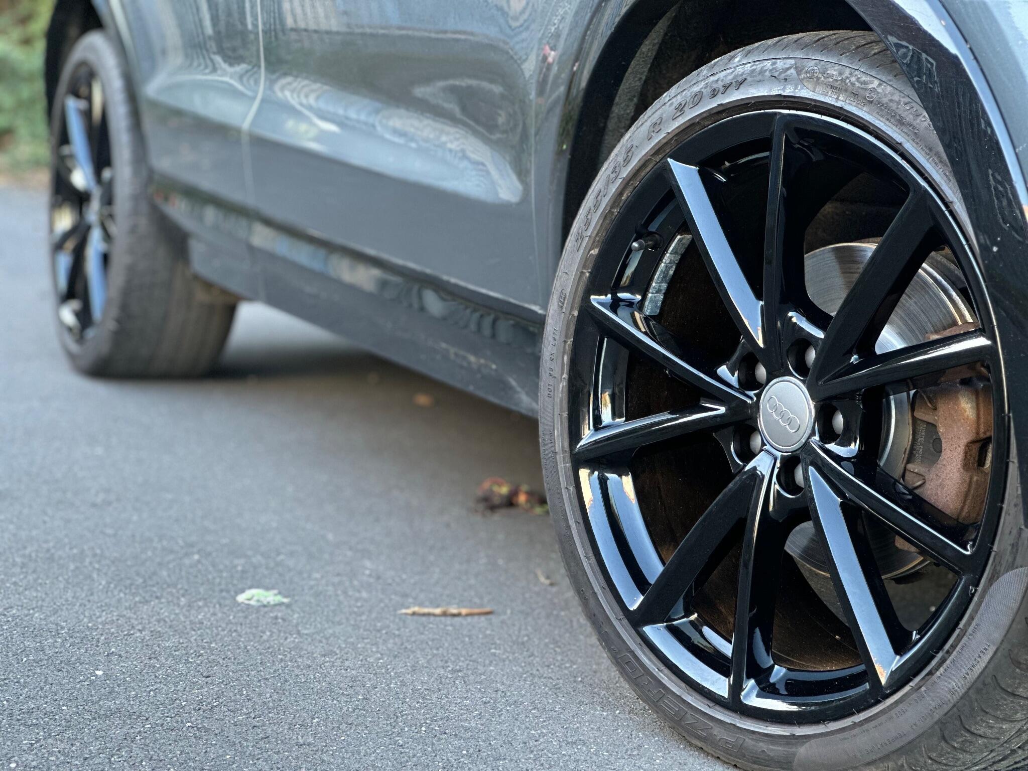 Audi Q3 view 27