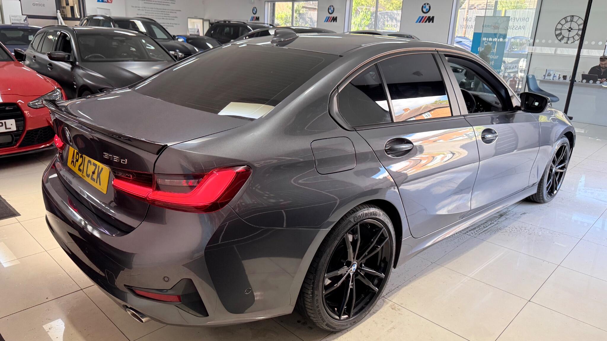 BMW 3 Series view 37
