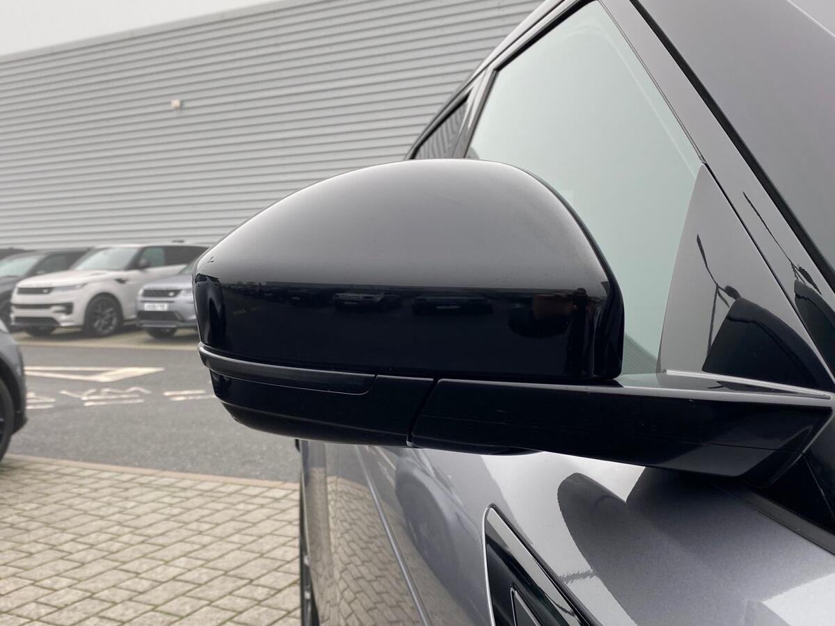 Land Rover Range Rover Evoque view 28