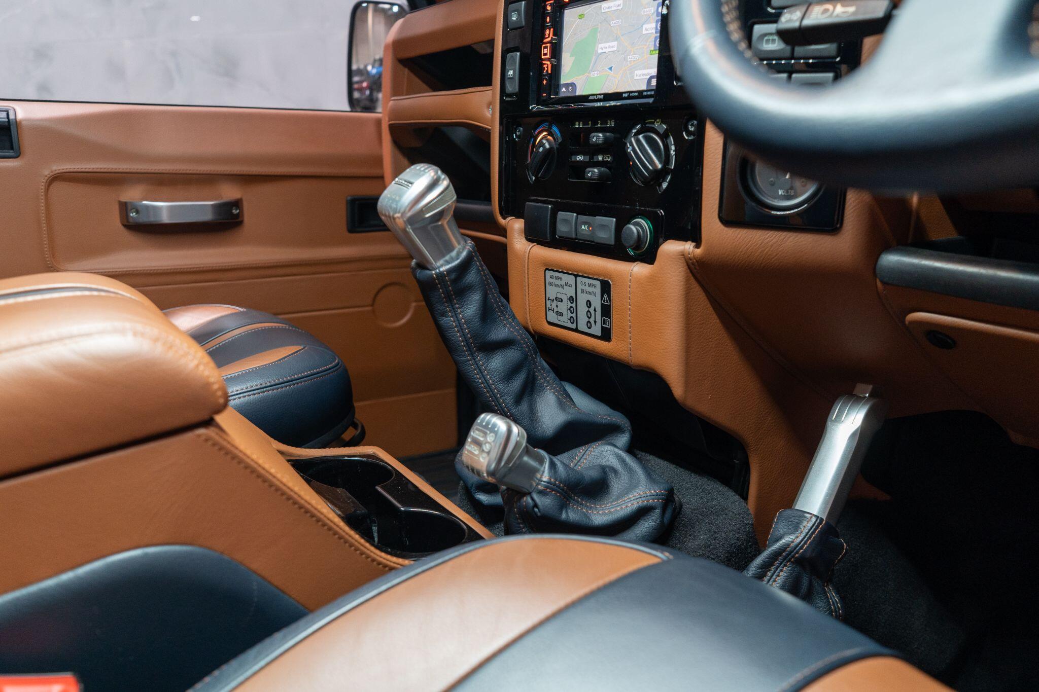 Land Rover Defender view 27