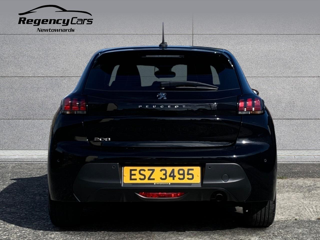 Peugeot 208 view 6