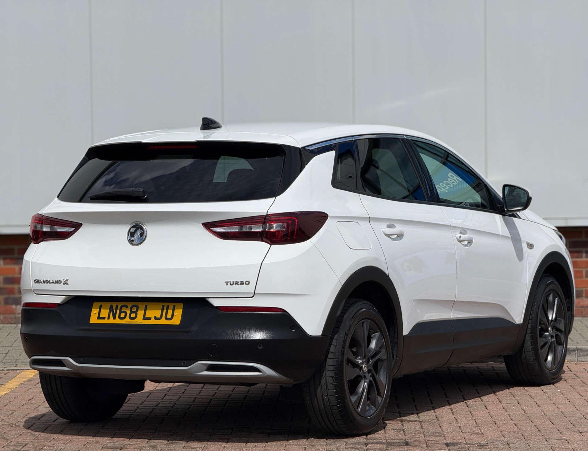 Vauxhall Grandland X view 13