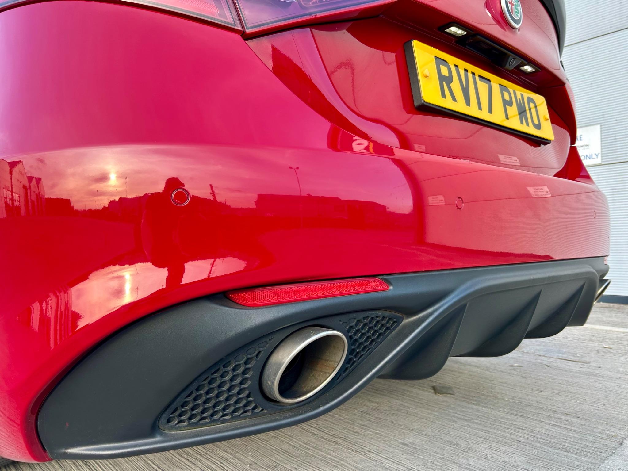 Alfa Romeo Giulia view 17
