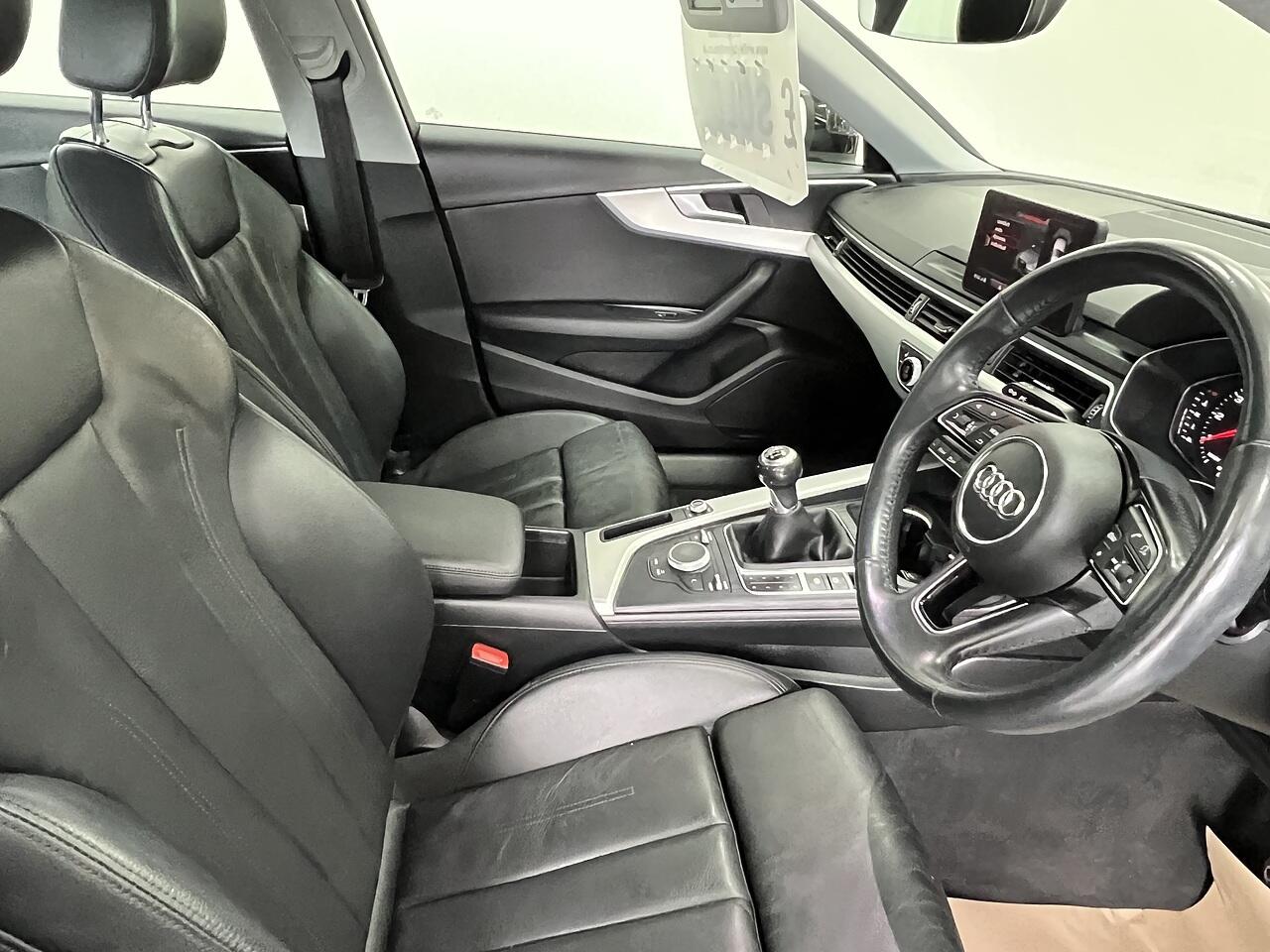 Audi A4 view 8