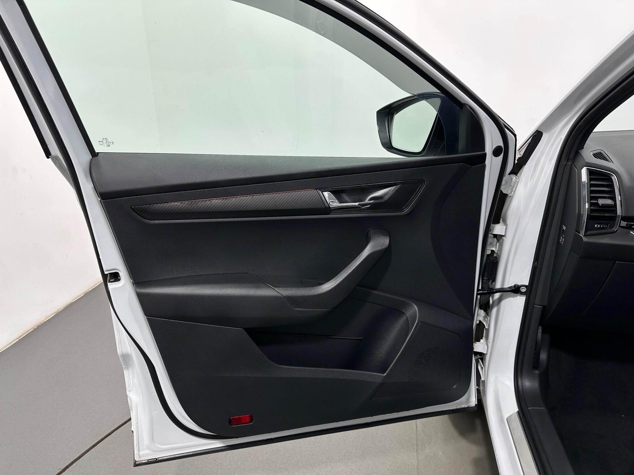 Skoda Karoq view 38