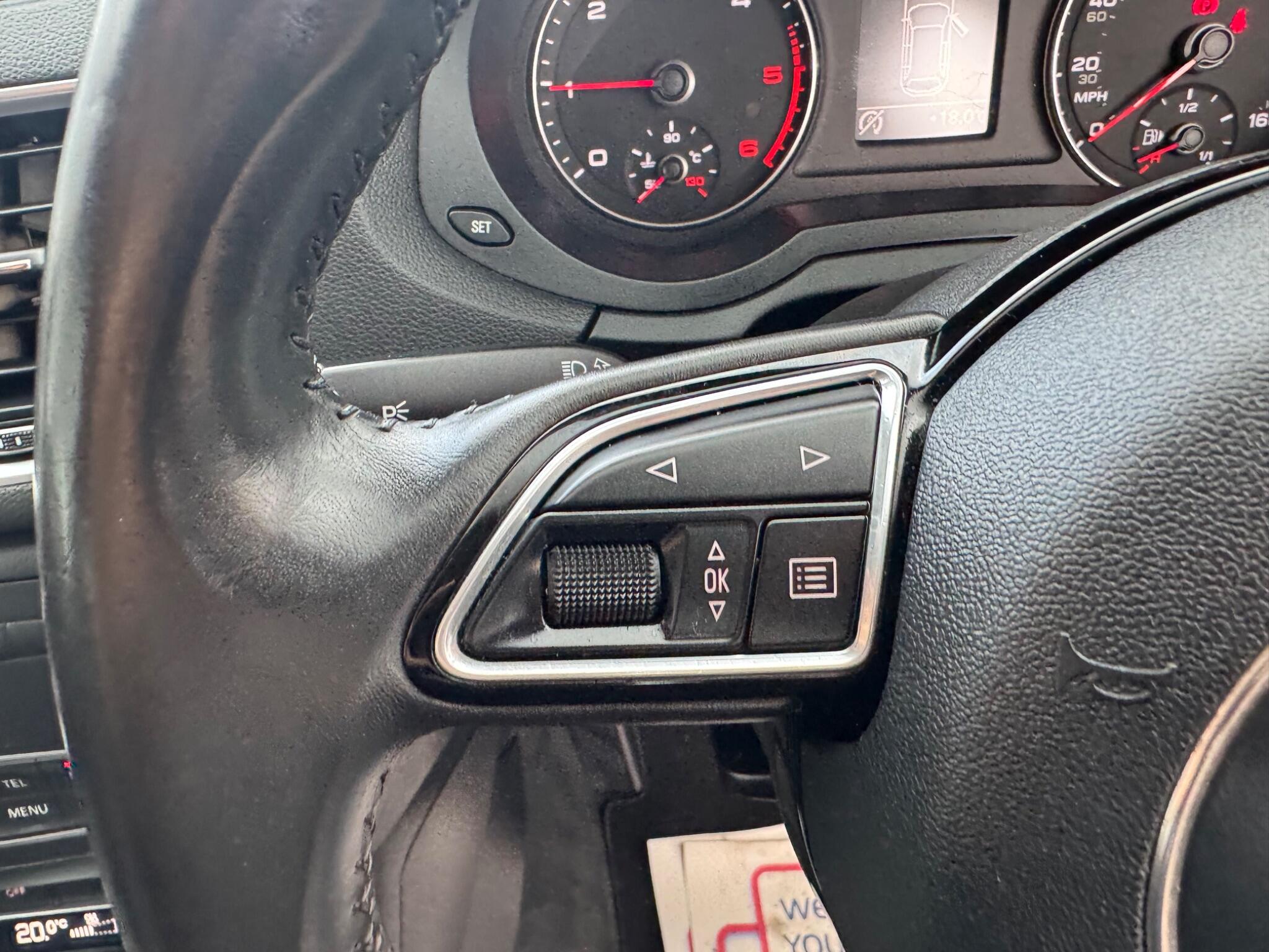 Audi Q3 view 35