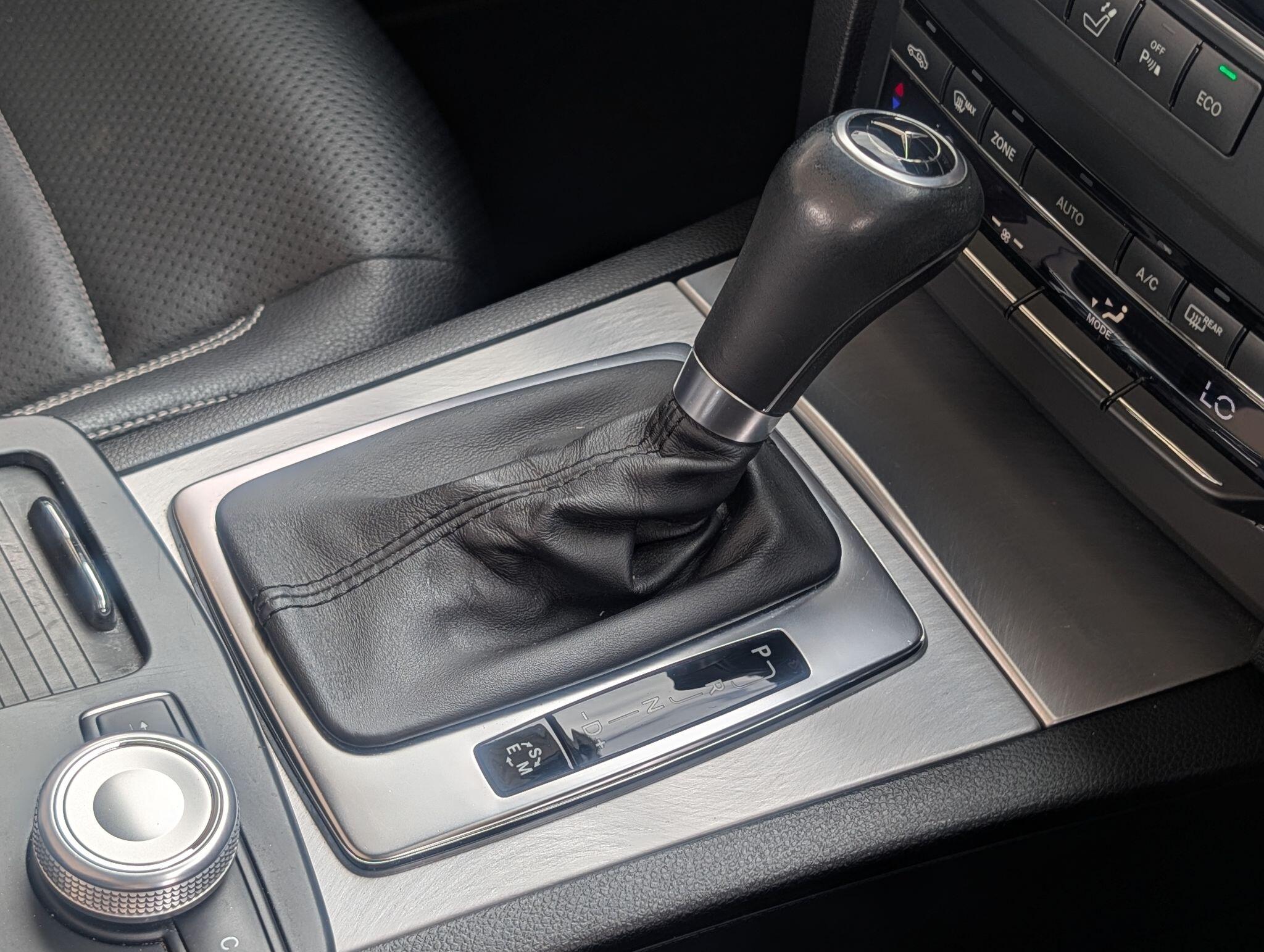 Mercedes-Benz E-Class view 58