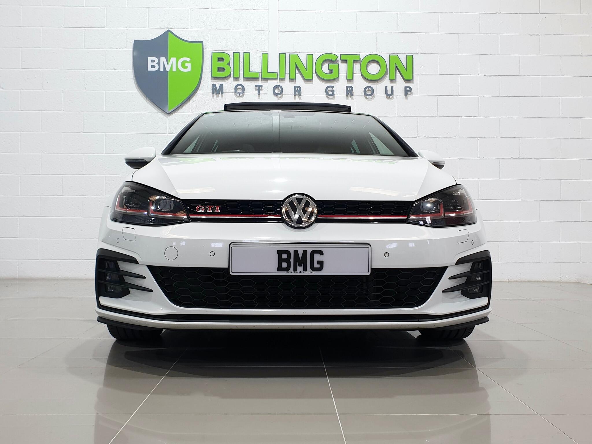 Volkswagen Golf view 2