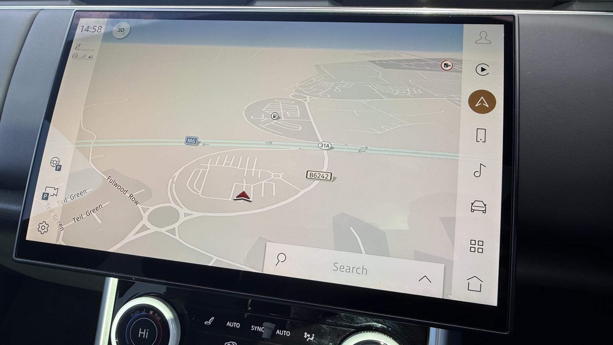 Land Rover Range Rover view 11
