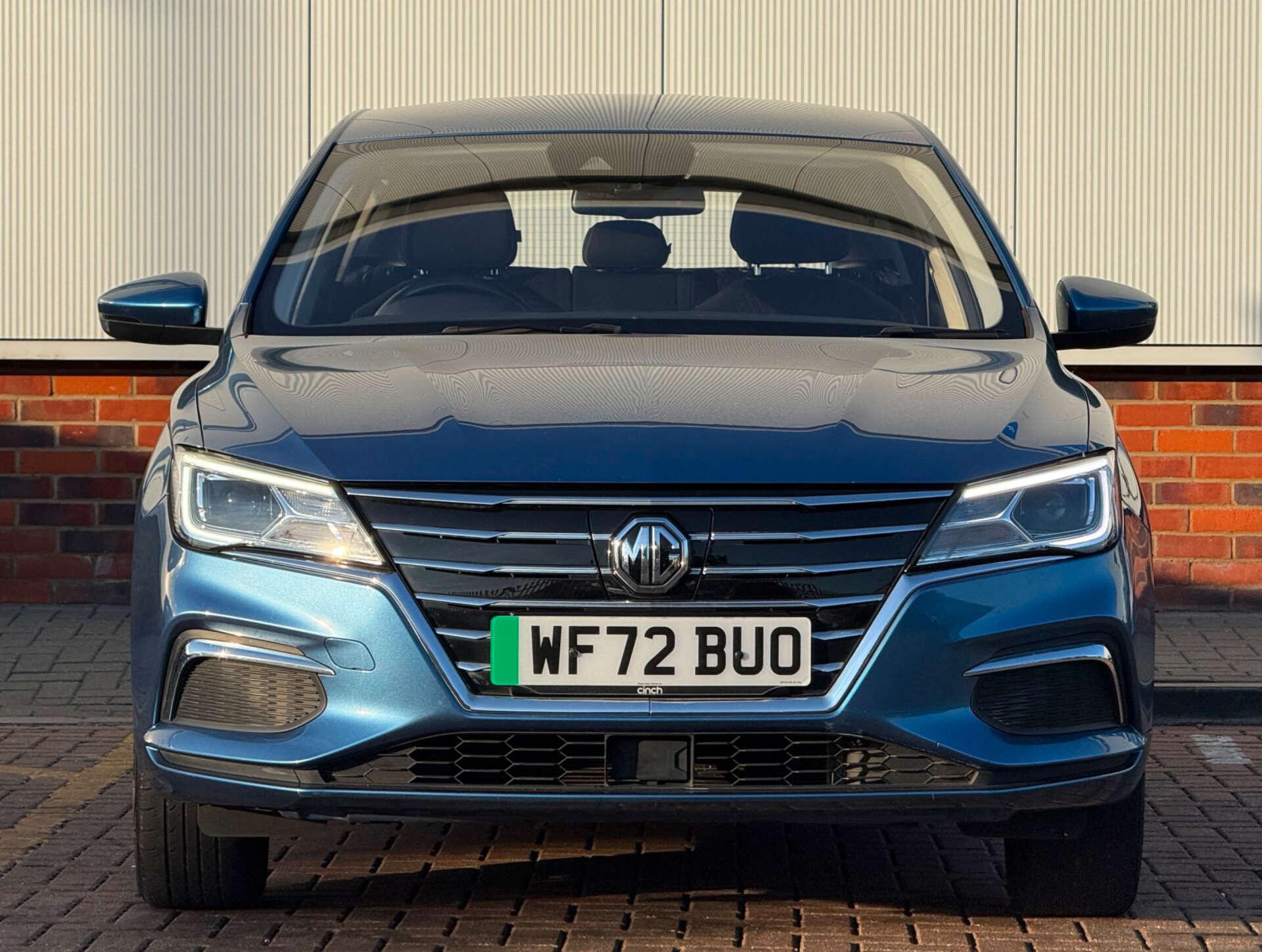 MG MG5 view 2