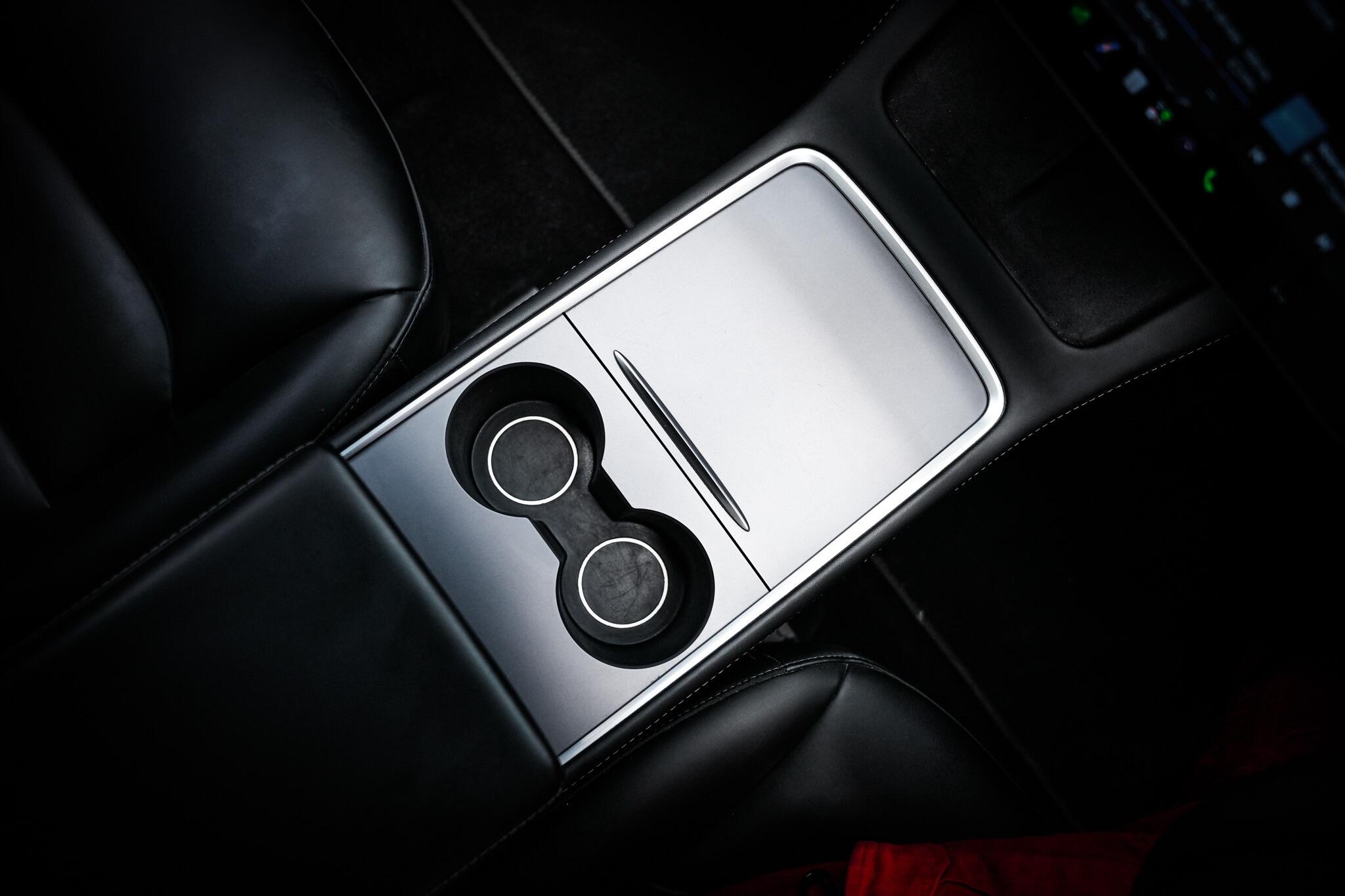 Tesla Model 3 view 8
