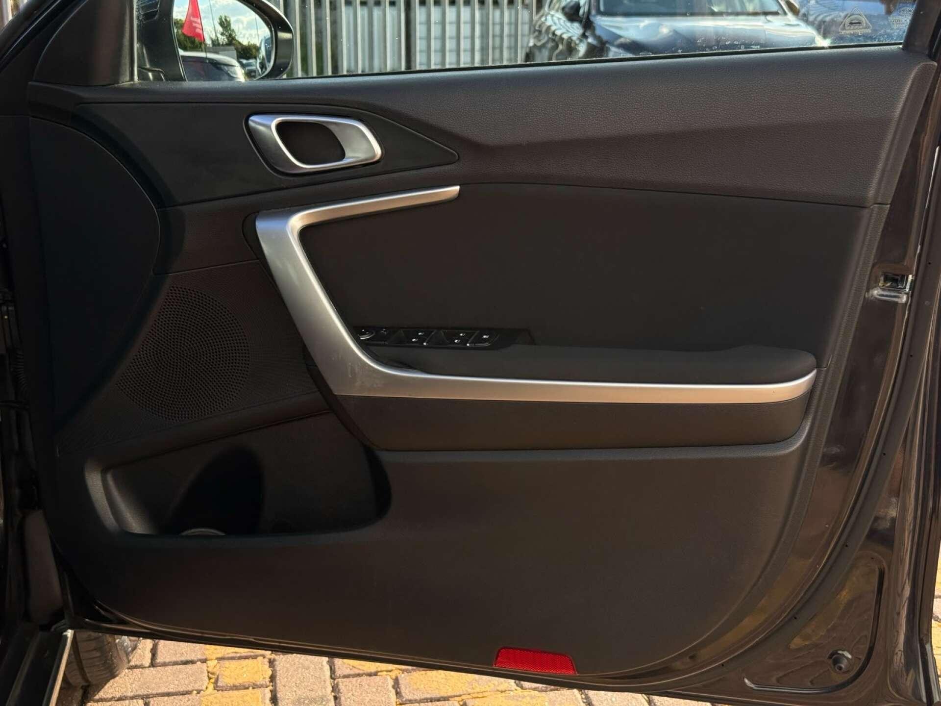 Kia Xceed view 23