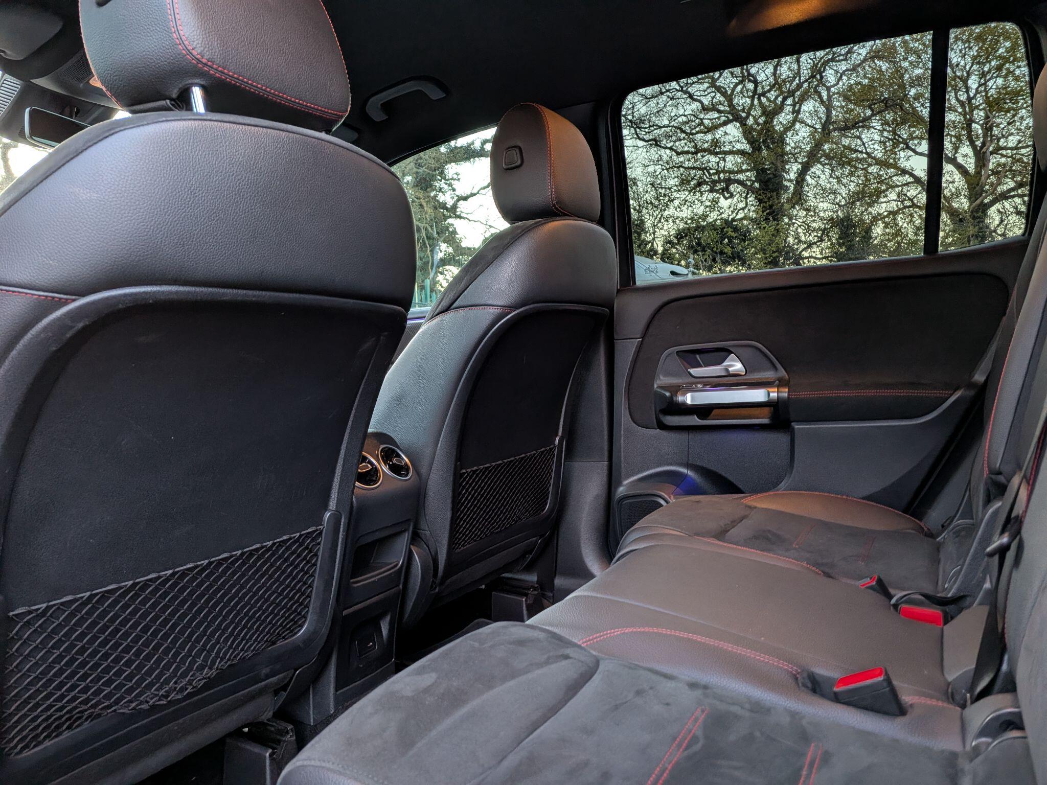 Mercedes-Benz GLB view 26