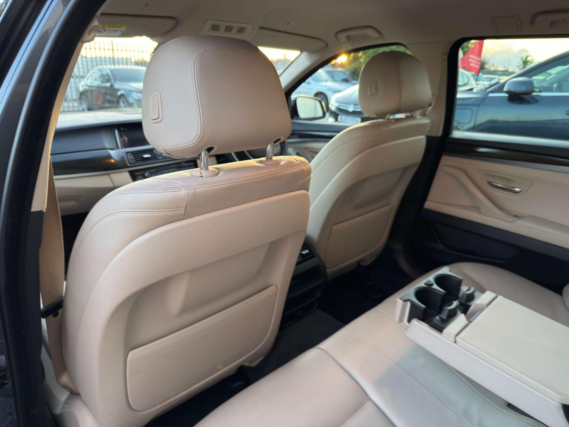 BMW 5 Series view 51