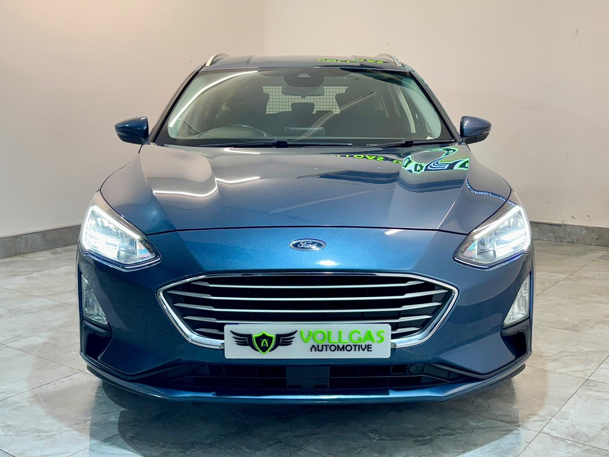 Ford Focus view 2