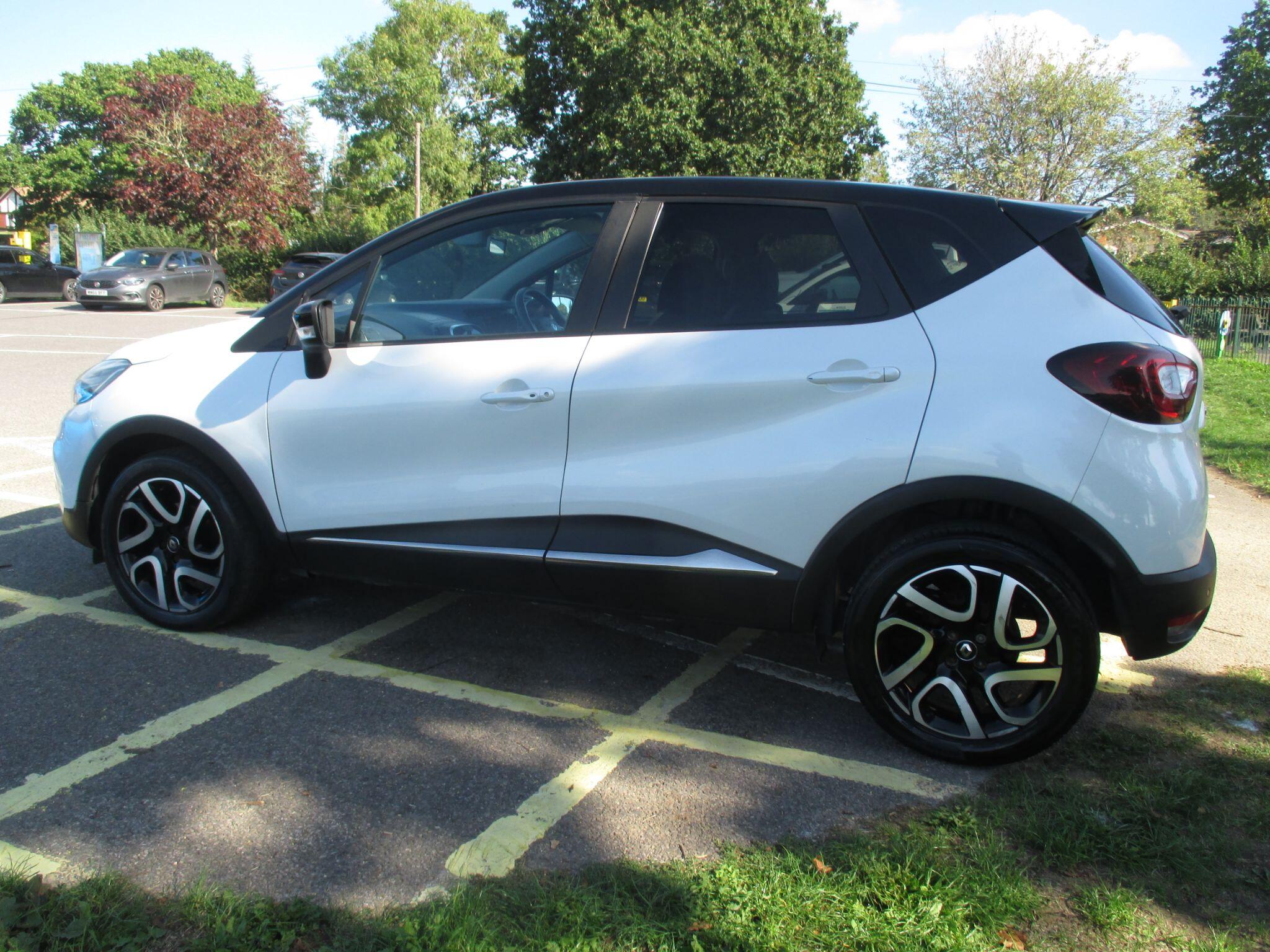 Renault Captur view 14